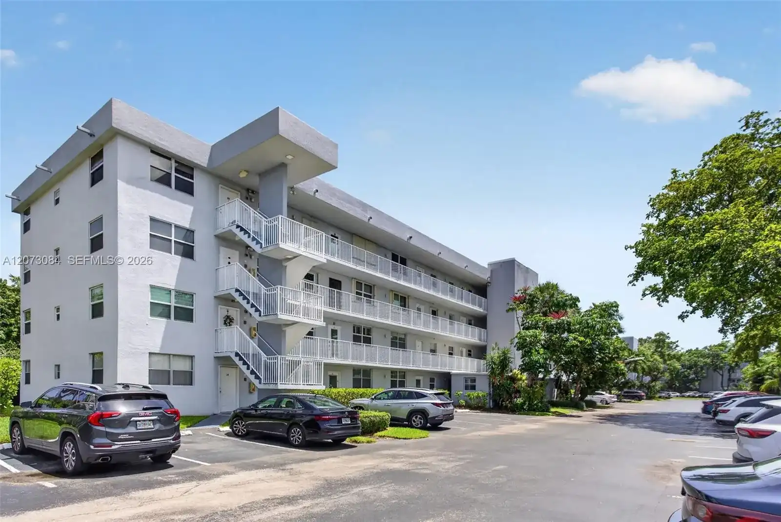 106 Royal Park Dr # 3D, Oakland Park FL 33309