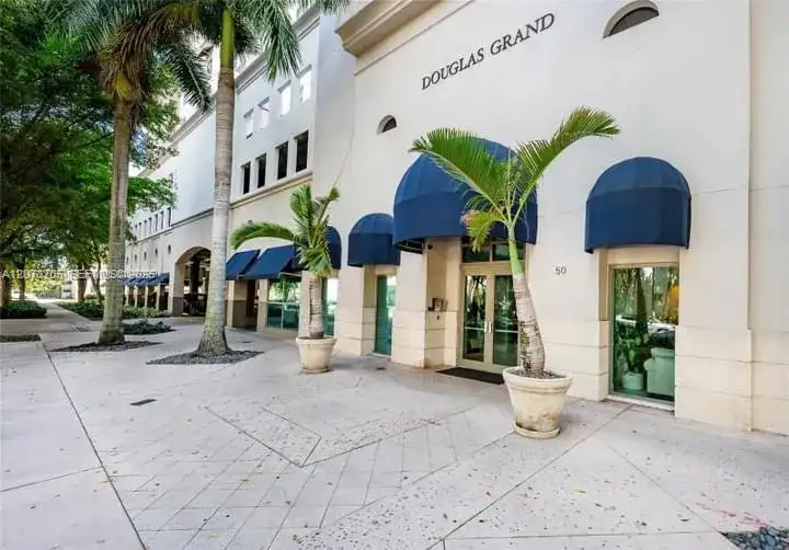 50 Menores Ave # 802, Coral Gables FL 33134