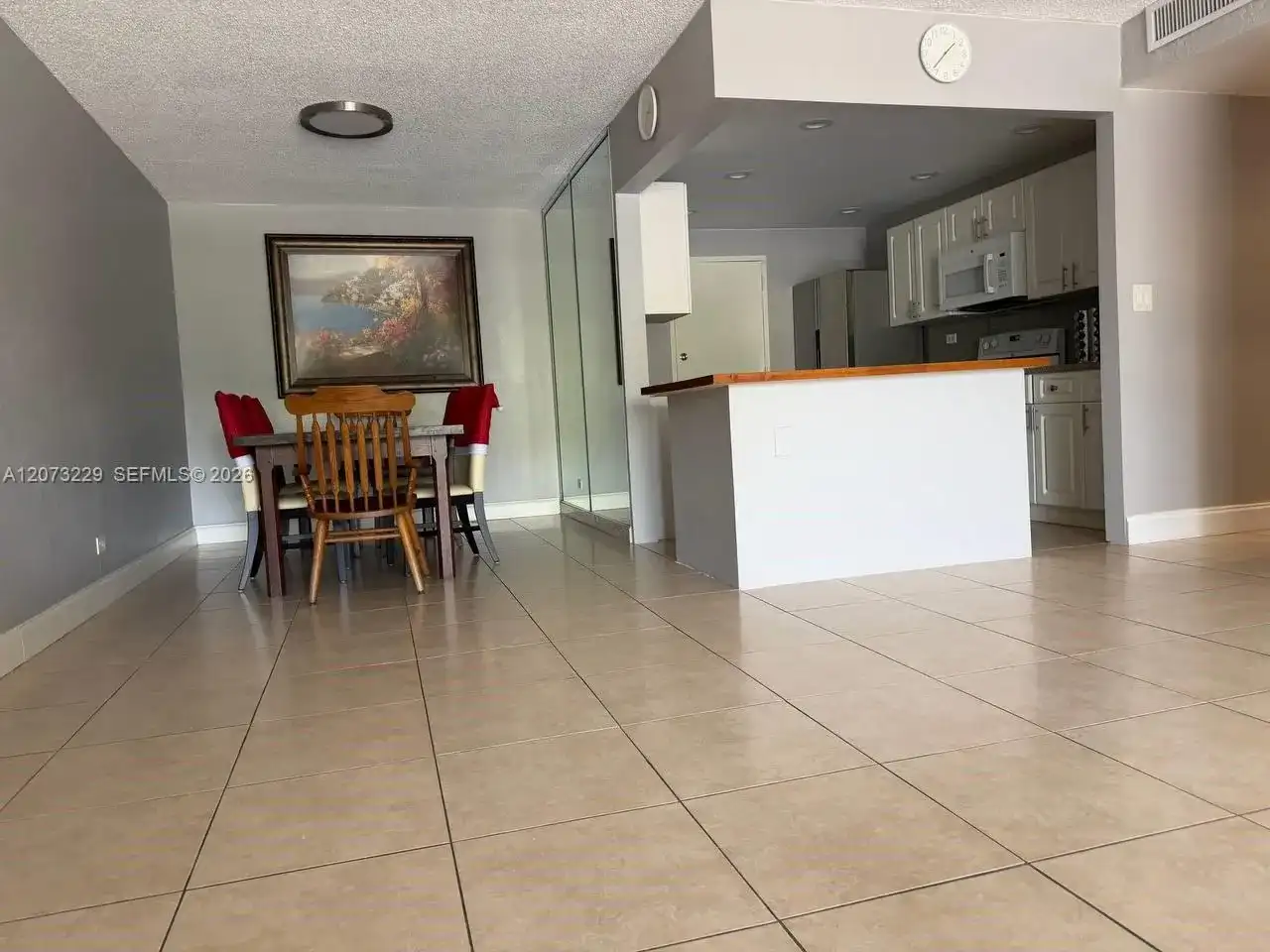 800 NE 195th St # 211, Miami FL 33179