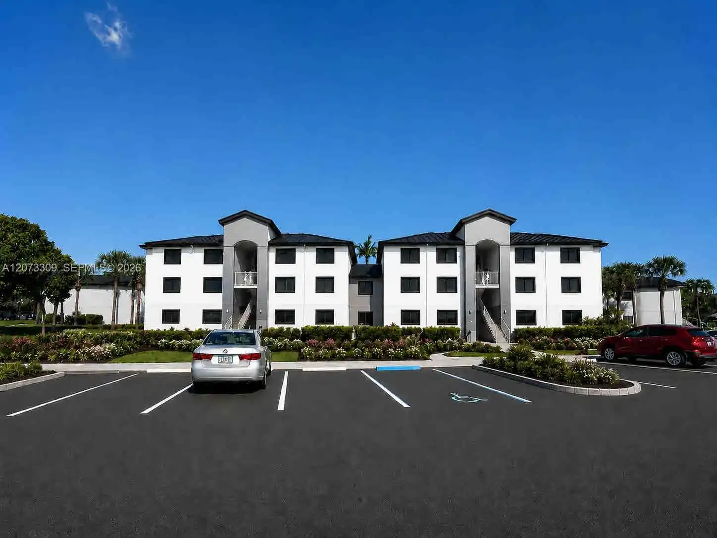 3690 N 56th Ave # 903, Hollywood FL 33021