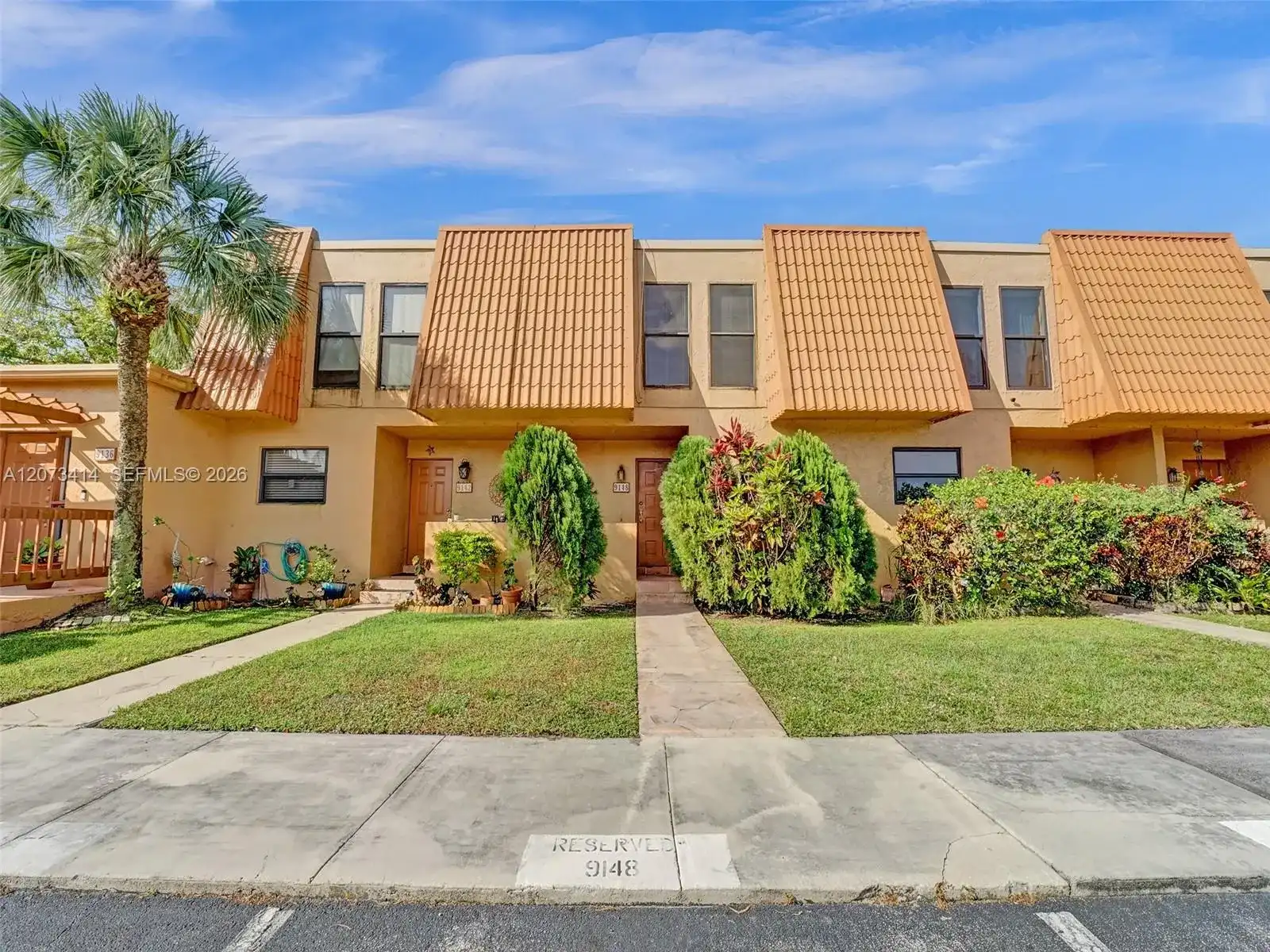 9148 Limetree Ln # 181, Pembroke Pines FL 33024