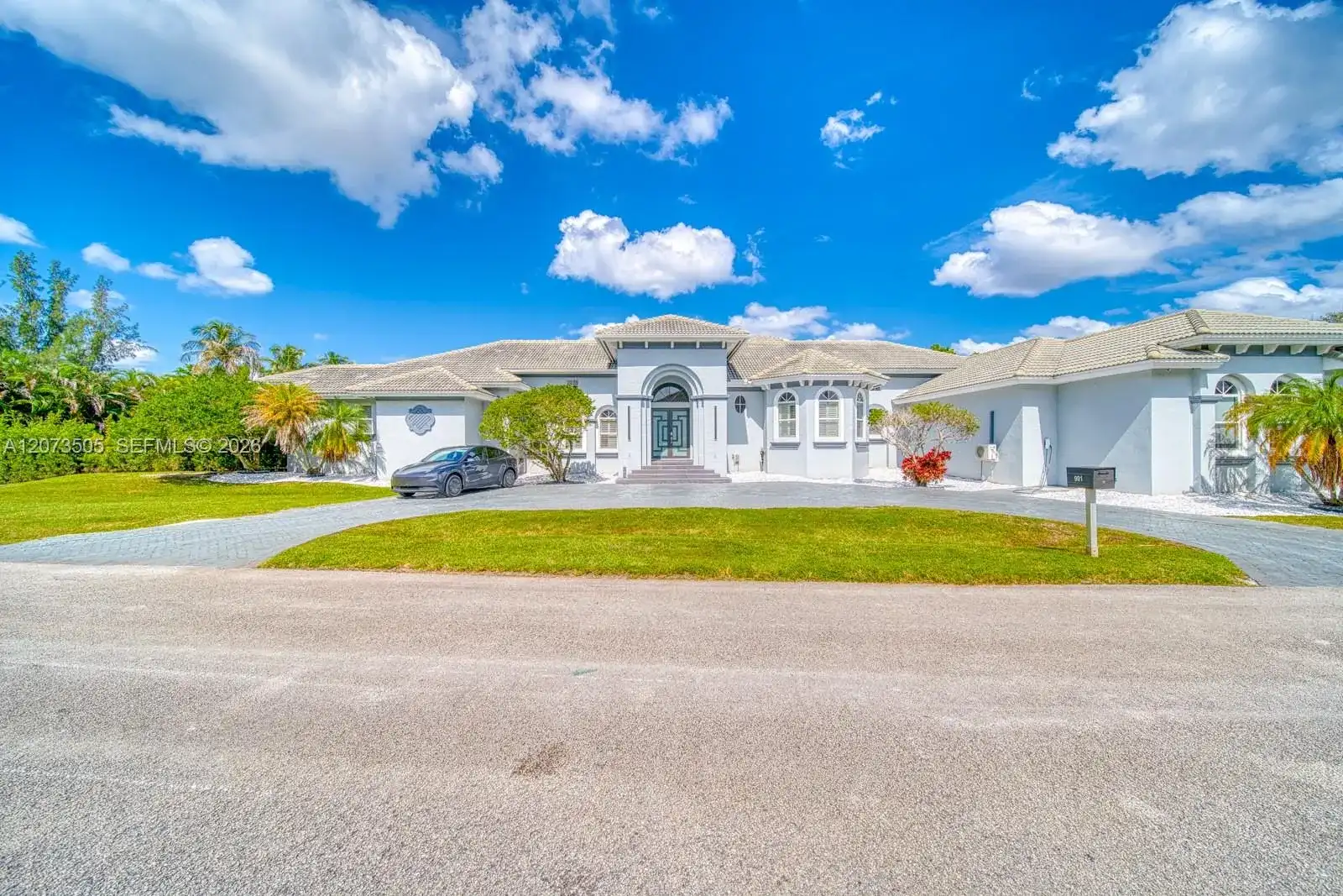 901 NW 122nd Ave, Plantation FL 33325