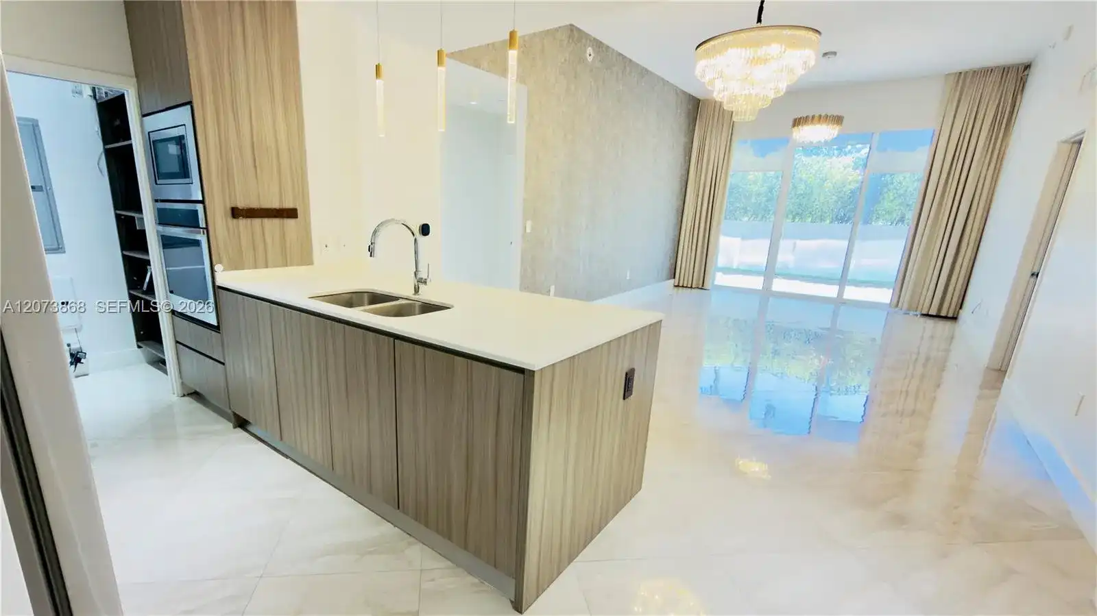 600 NE 27th St # 604, Miami FL 33137