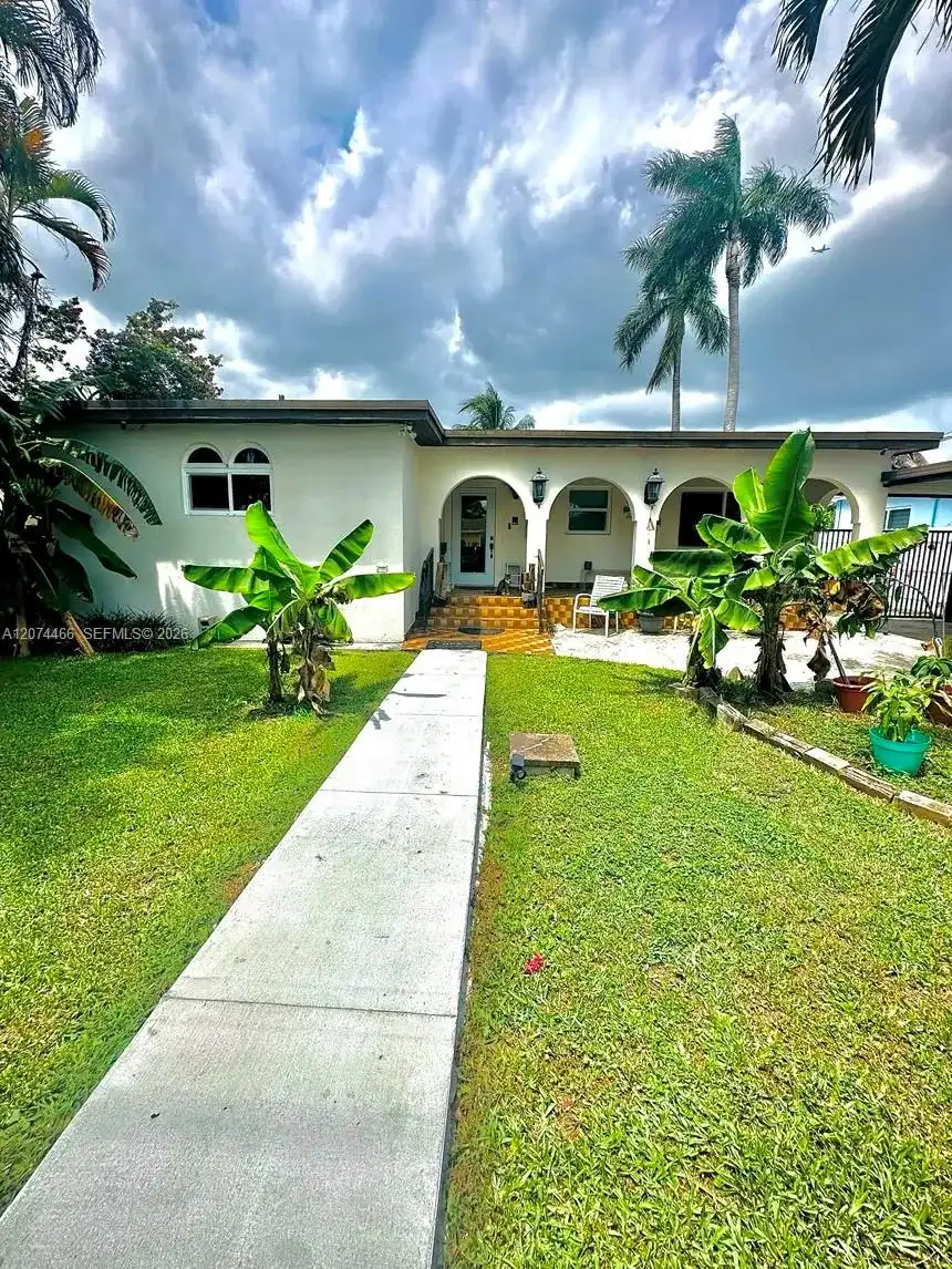 3351 NW 20th St, Miami FL 33142