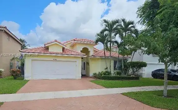 16461 SW 103 terr, Miami FL 33196