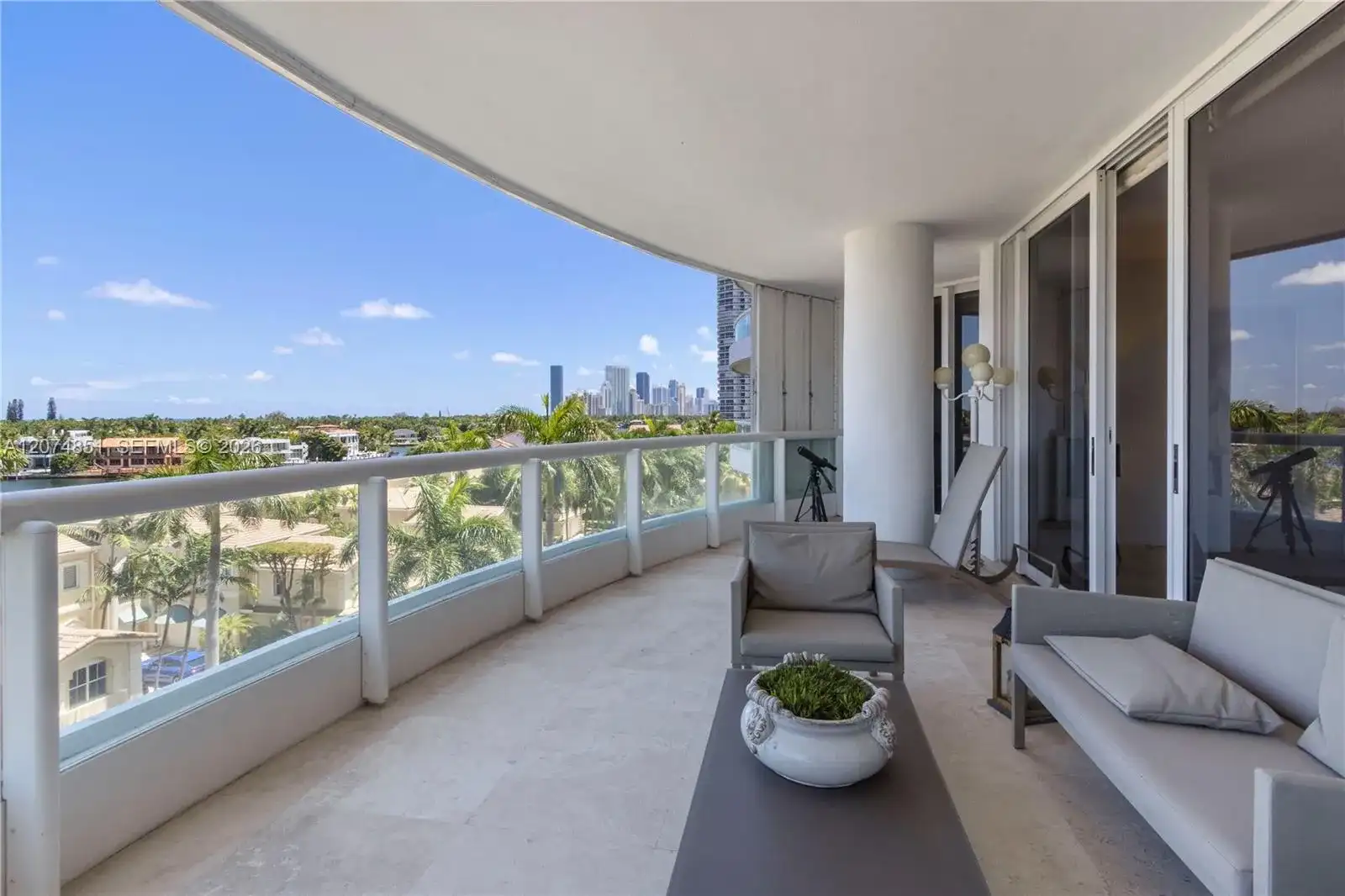 21050 Point Pl # 604, Aventura FL 33180