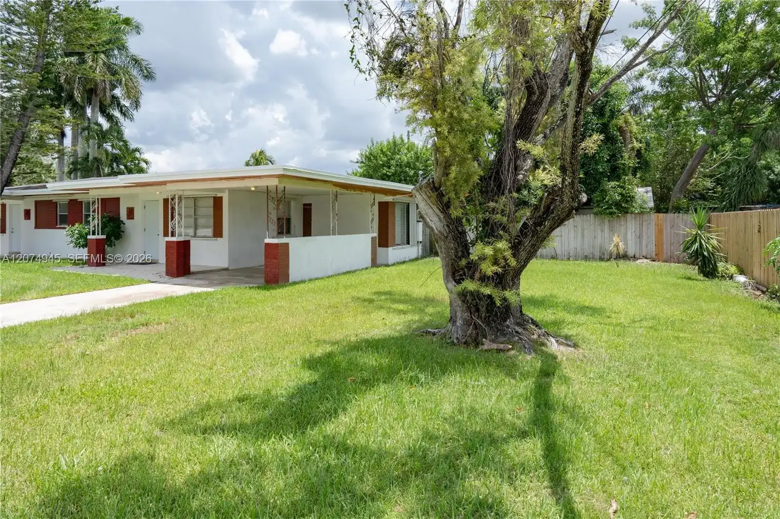 1329 NE Krome Ter # 1329, Homestead FL 33030