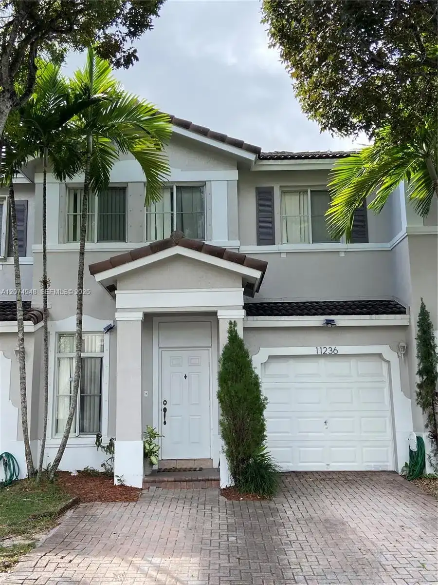 11236 NW 56th St, Doral FL 33178