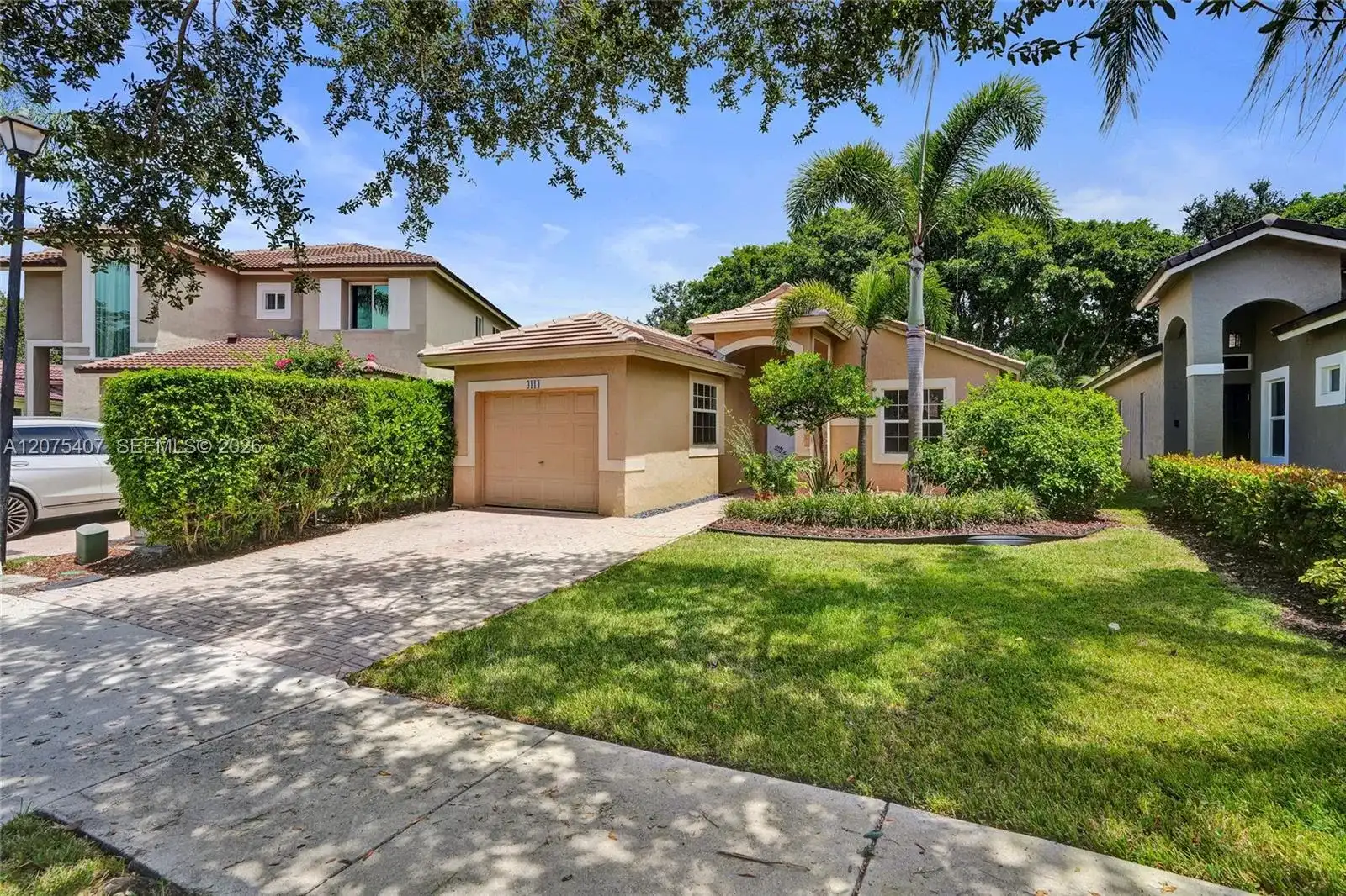 4114 Sapphire St, Weston FL 33331