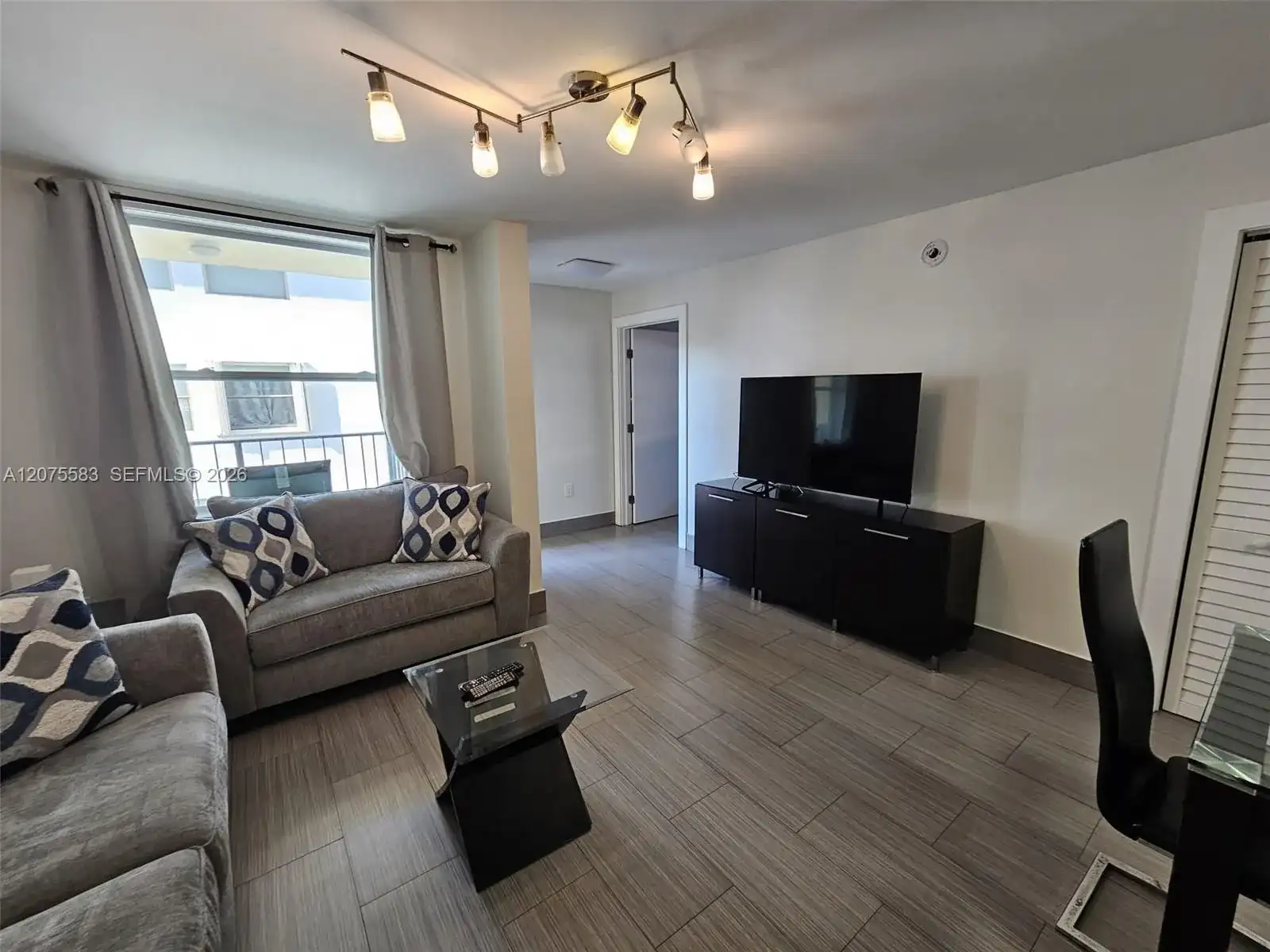 3605 Indian Creek Dr # 203, Miami Beach FL 33140