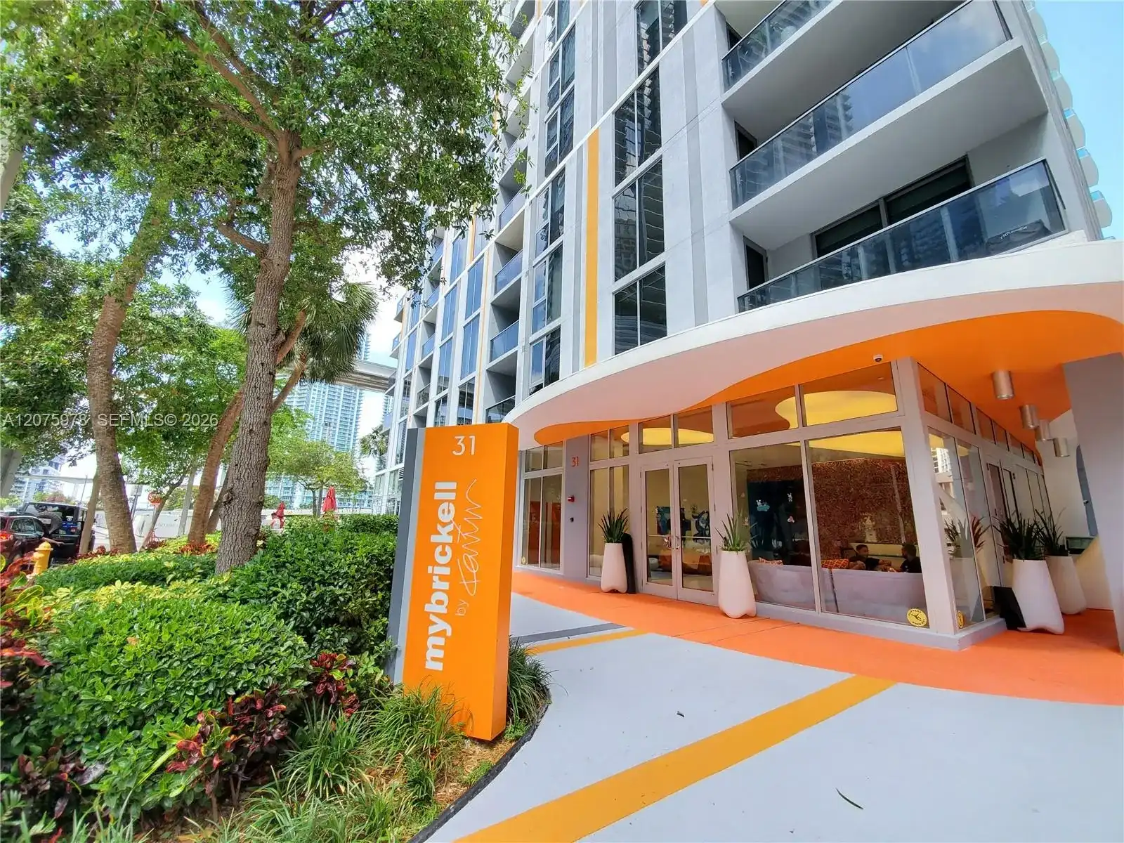 31 SE 6th St # 1703, Miami FL 33131