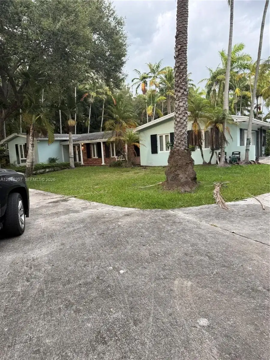 12121 SW 60th Ct, Pinecrest FL 33156