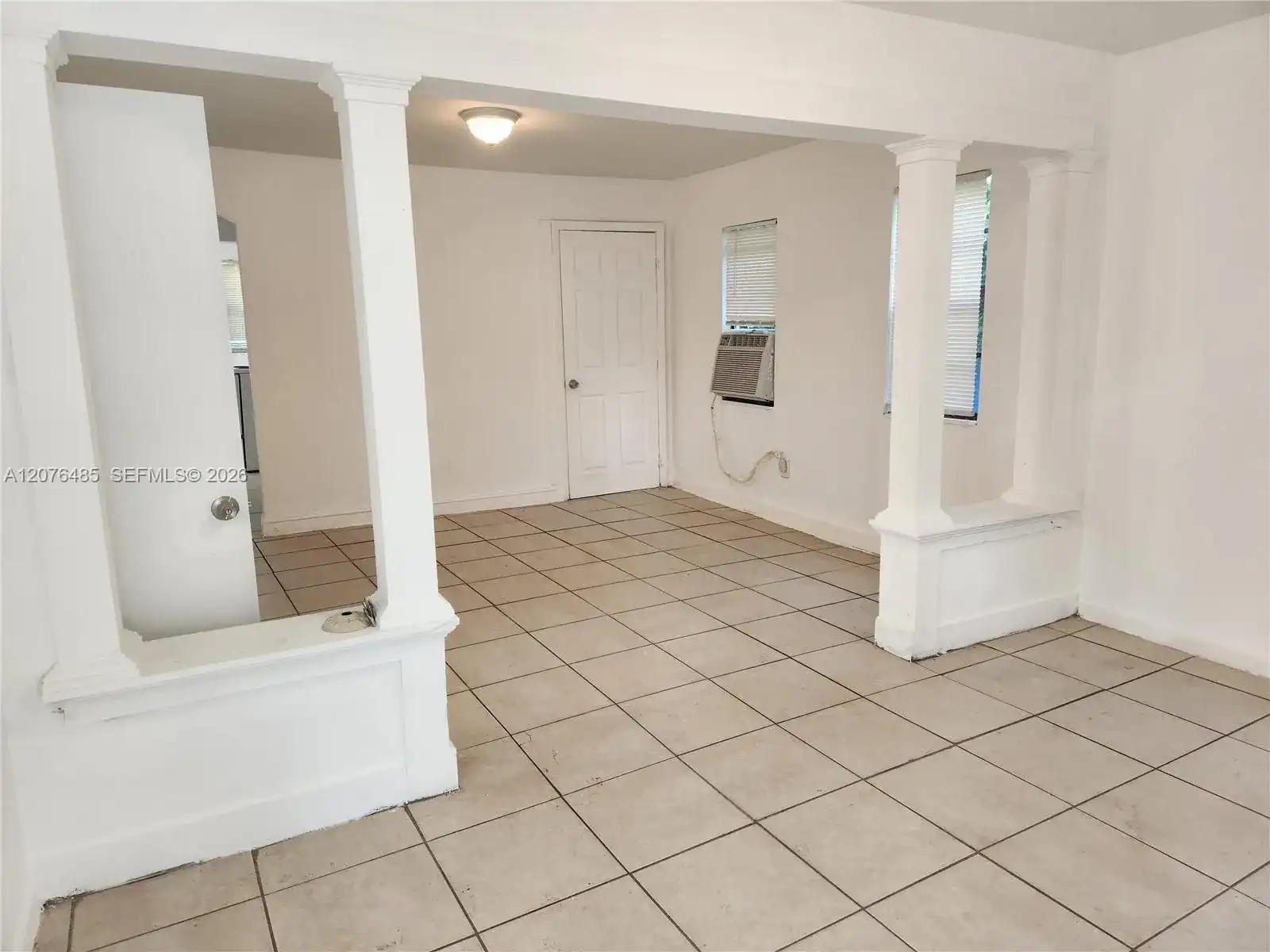 2129 NW 44th St # 2129, Miami FL 33142