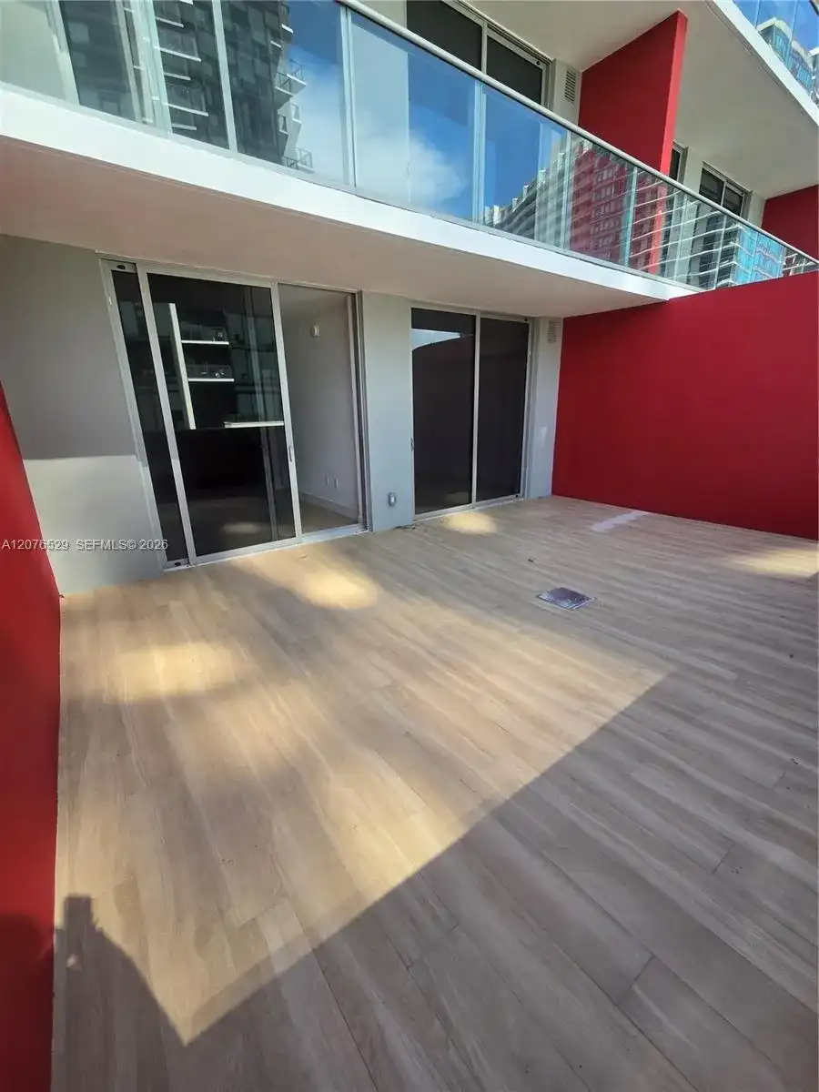90 NE 32nd St # 605, Miami FL 33137
