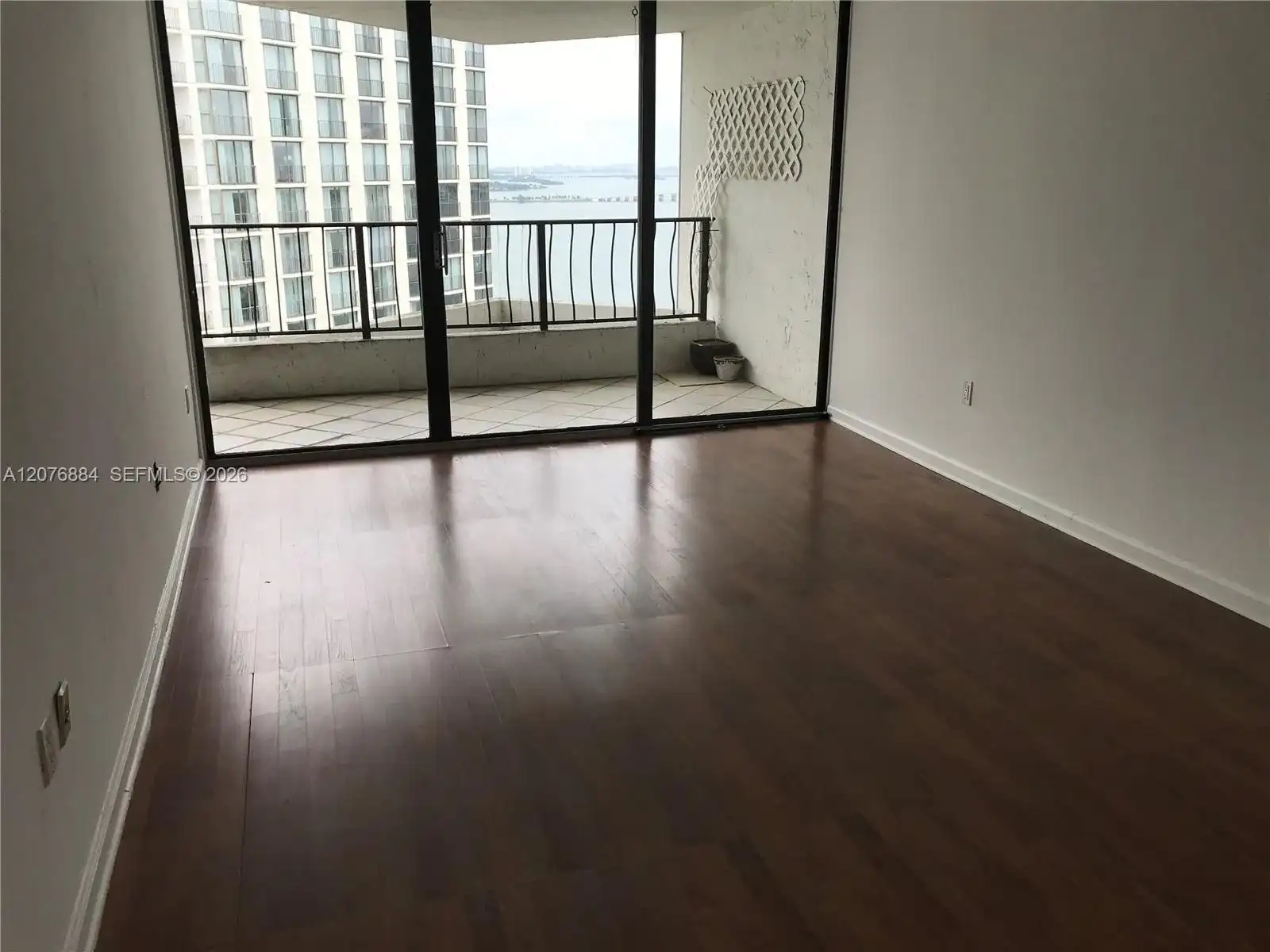 555 NE 15th St # 30E, Miami FL 33132