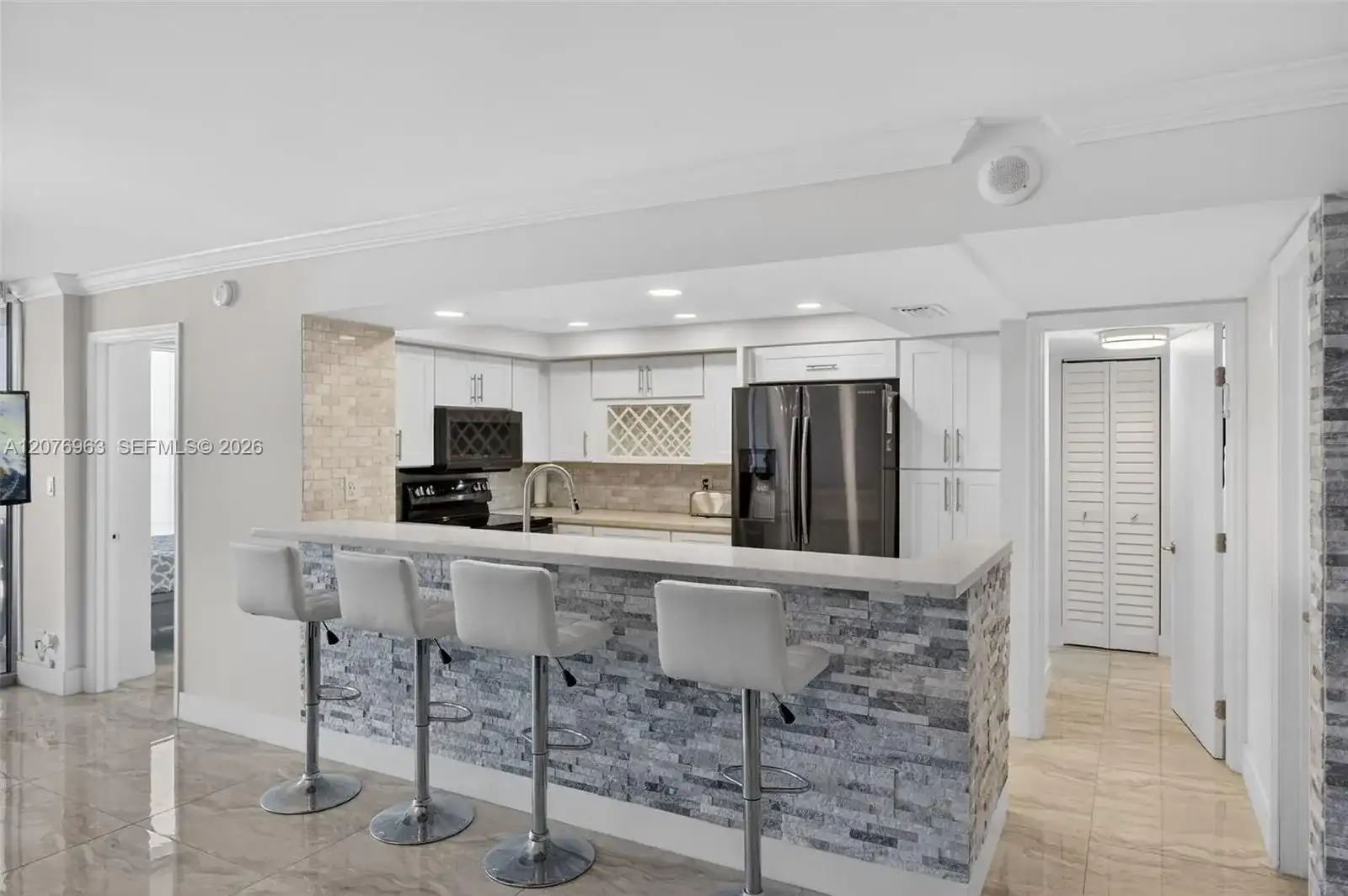 2655 Collins Ave # 00, Miami Beach FL 33140