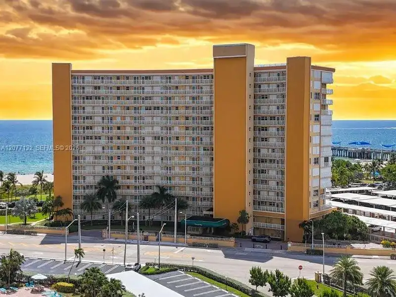 328 N Ocean Blvd # 302, Pompano Beach FL 33062