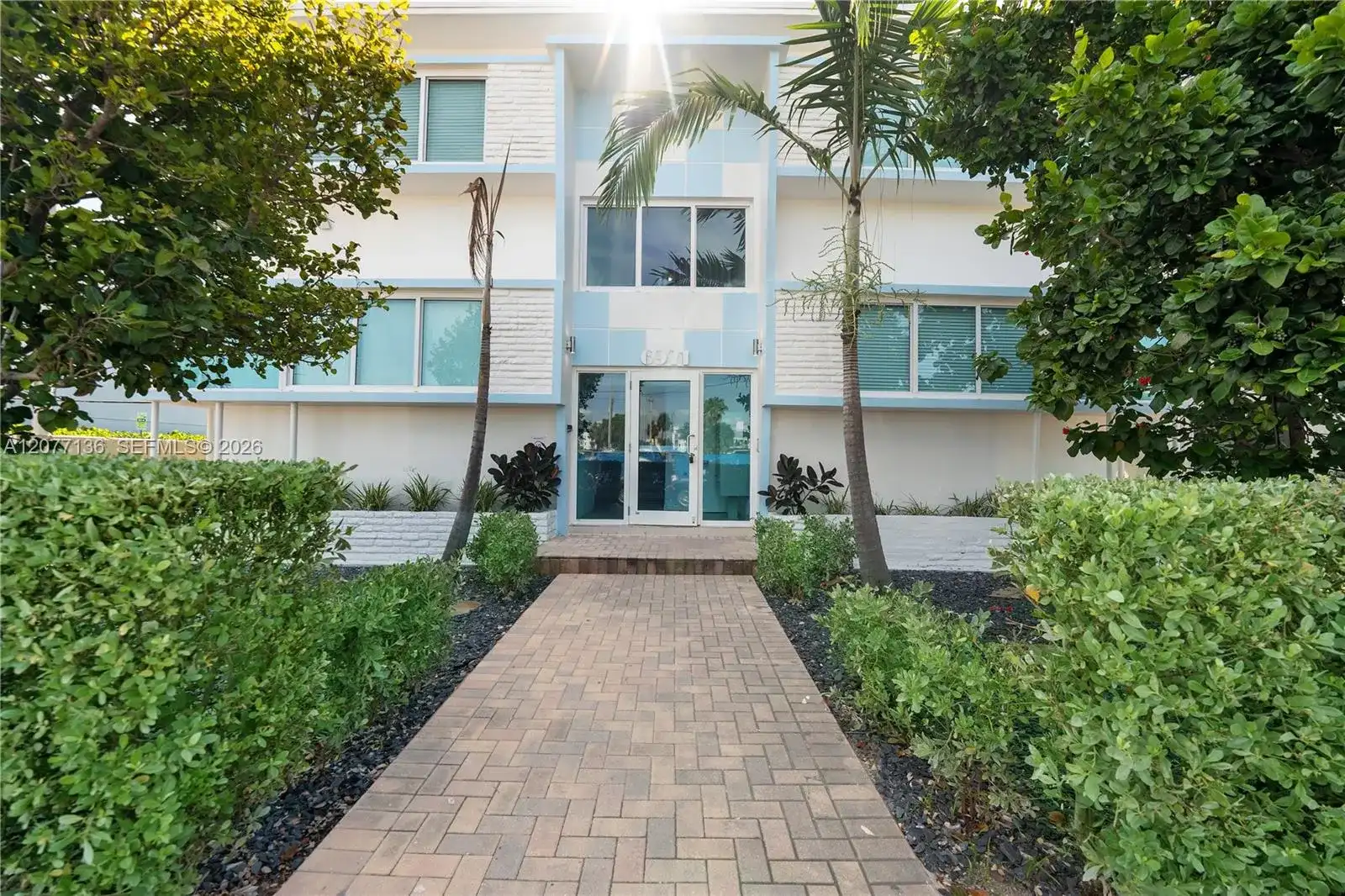 6971 Carlyle Ave # 207, Miami Beach FL 33141