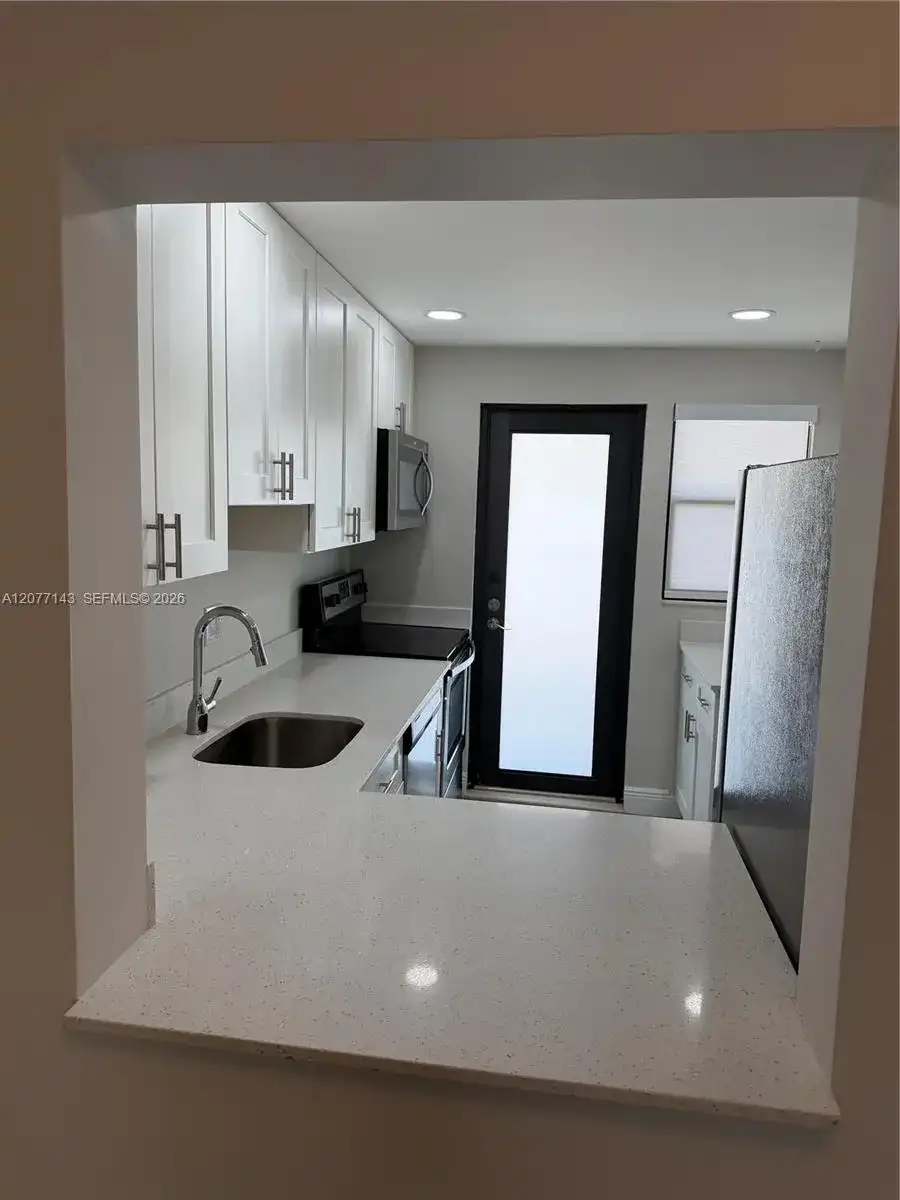 801 N Ocean Blvd # 702, Pompano Beach FL 33062