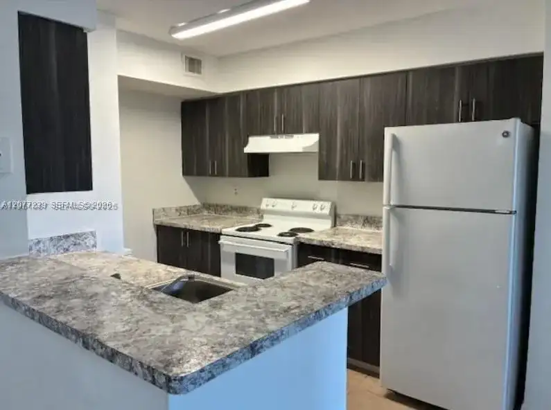 15221 SW 80th St # 306, Miami FL 33193