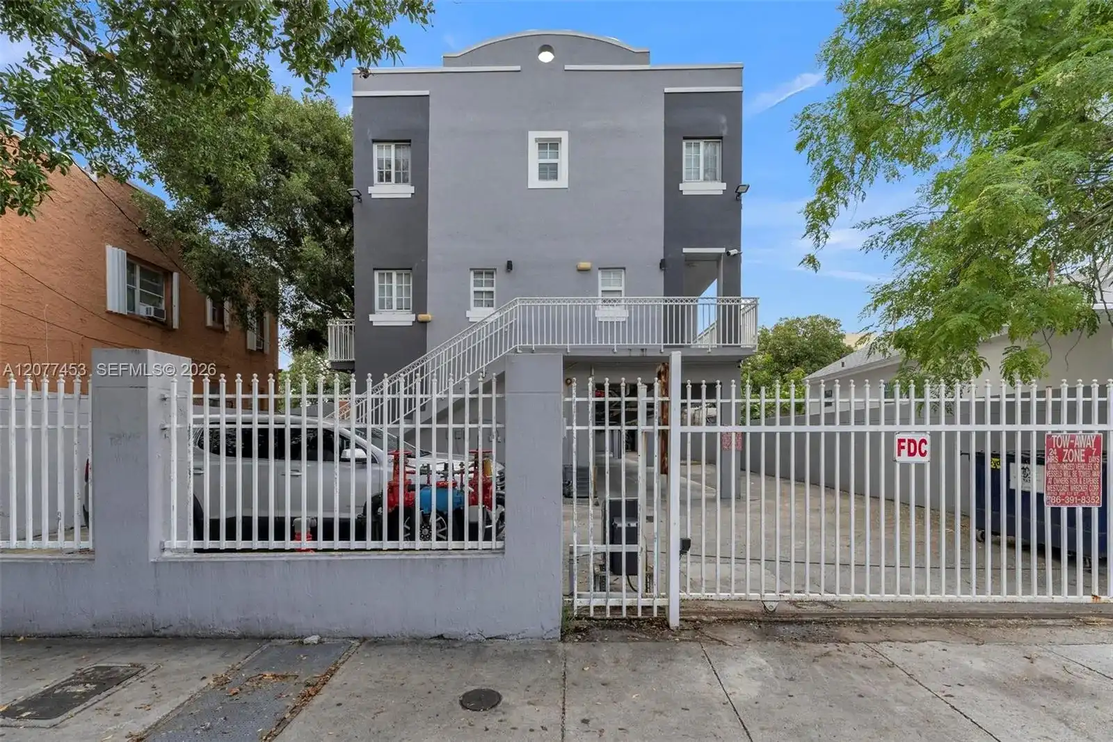 1421 SW 3rd St # 208, Miami FL 33135