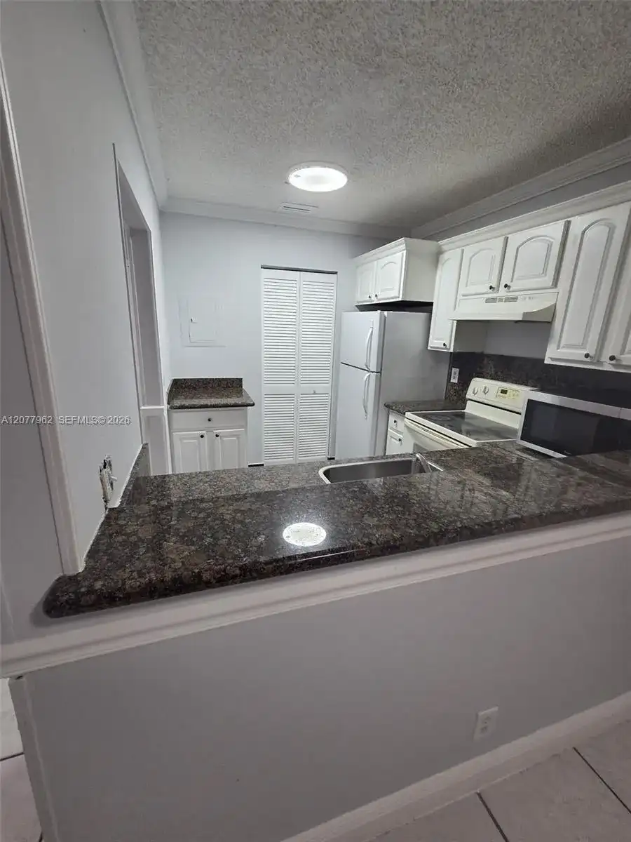 1150 NW 80th Ave # 205, Margate FL 33063