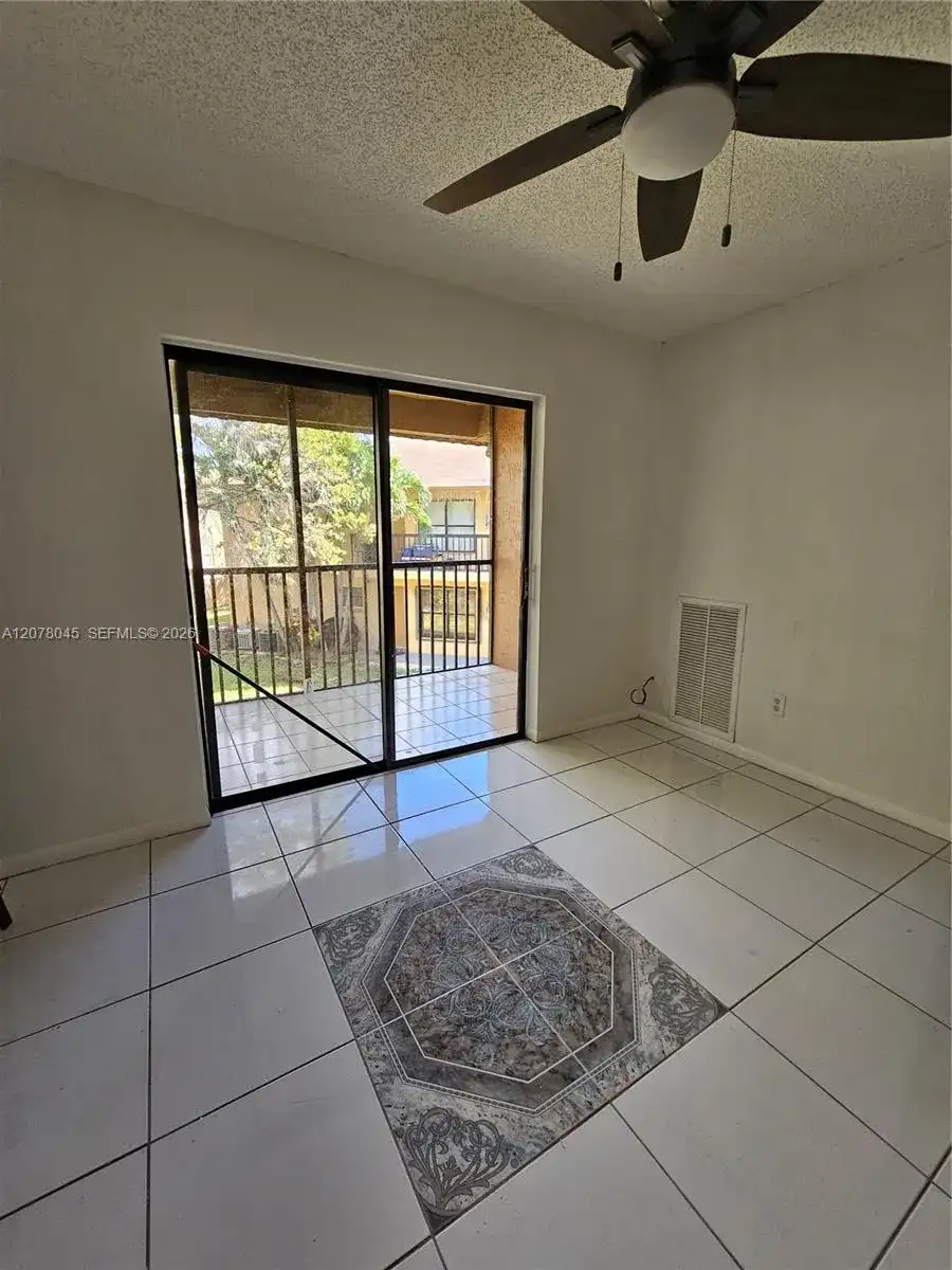6580 W 27th Ct # 24, Hialeah FL 33016