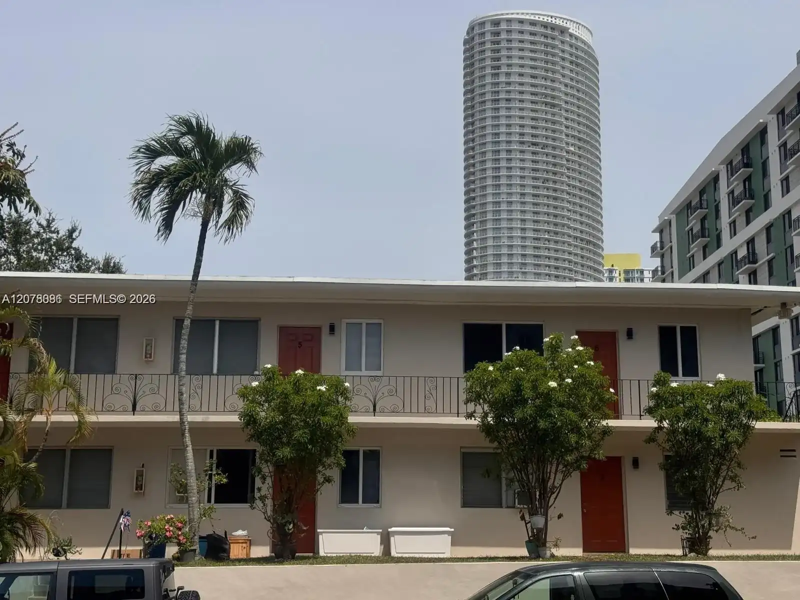 435 SW 5th Ave # 4, Miami FL 33130