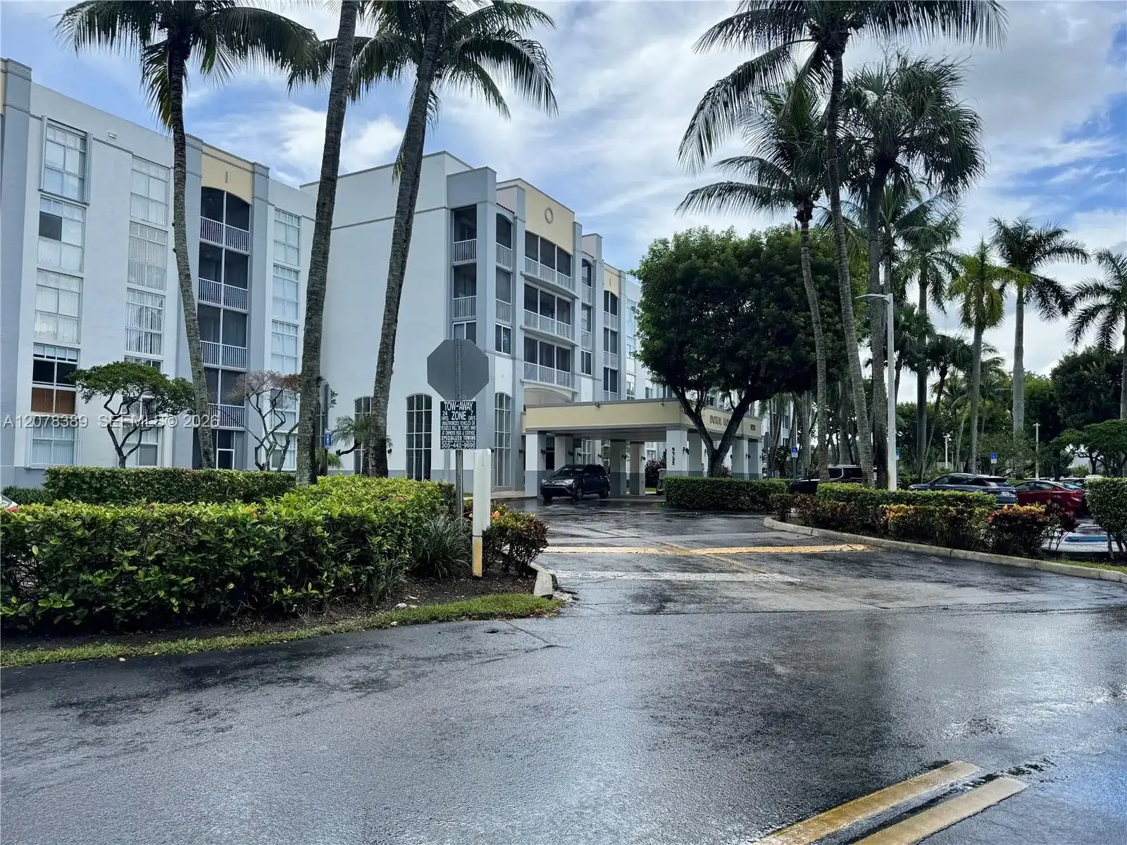 9725 NW 52nd St # 109, Doral FL 33178