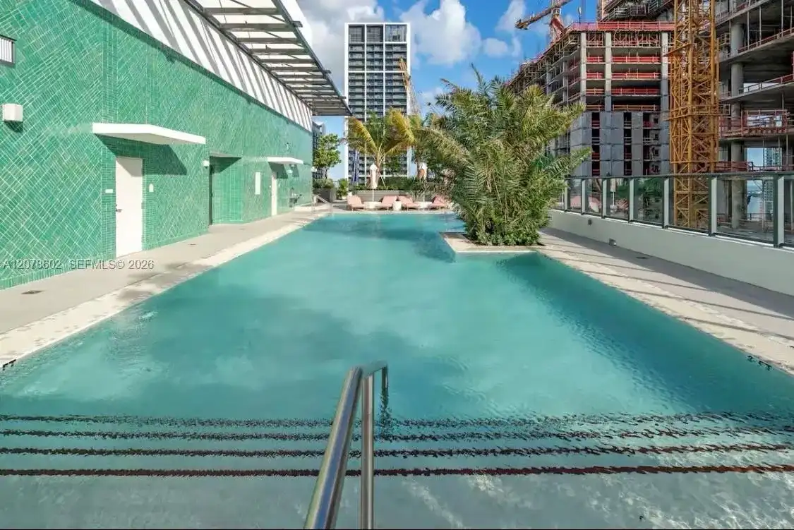 11 NE 6th ST # 1002, Miami FL 33132