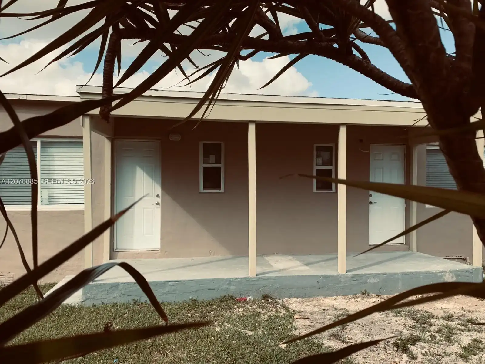 2129 NW 75th St, Miami FL 33147