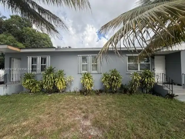 805 NE 134th St # B, North Miami FL 33161