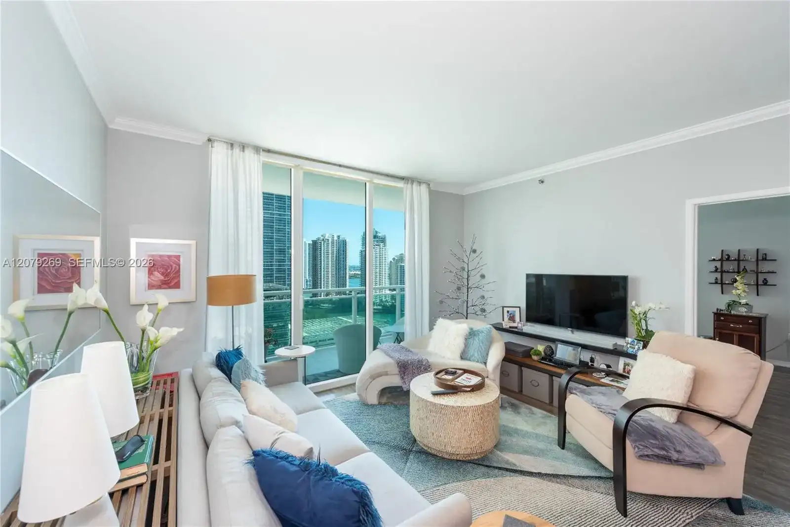 950 Brickell Bay Dr # 2304, Miami FL 33131