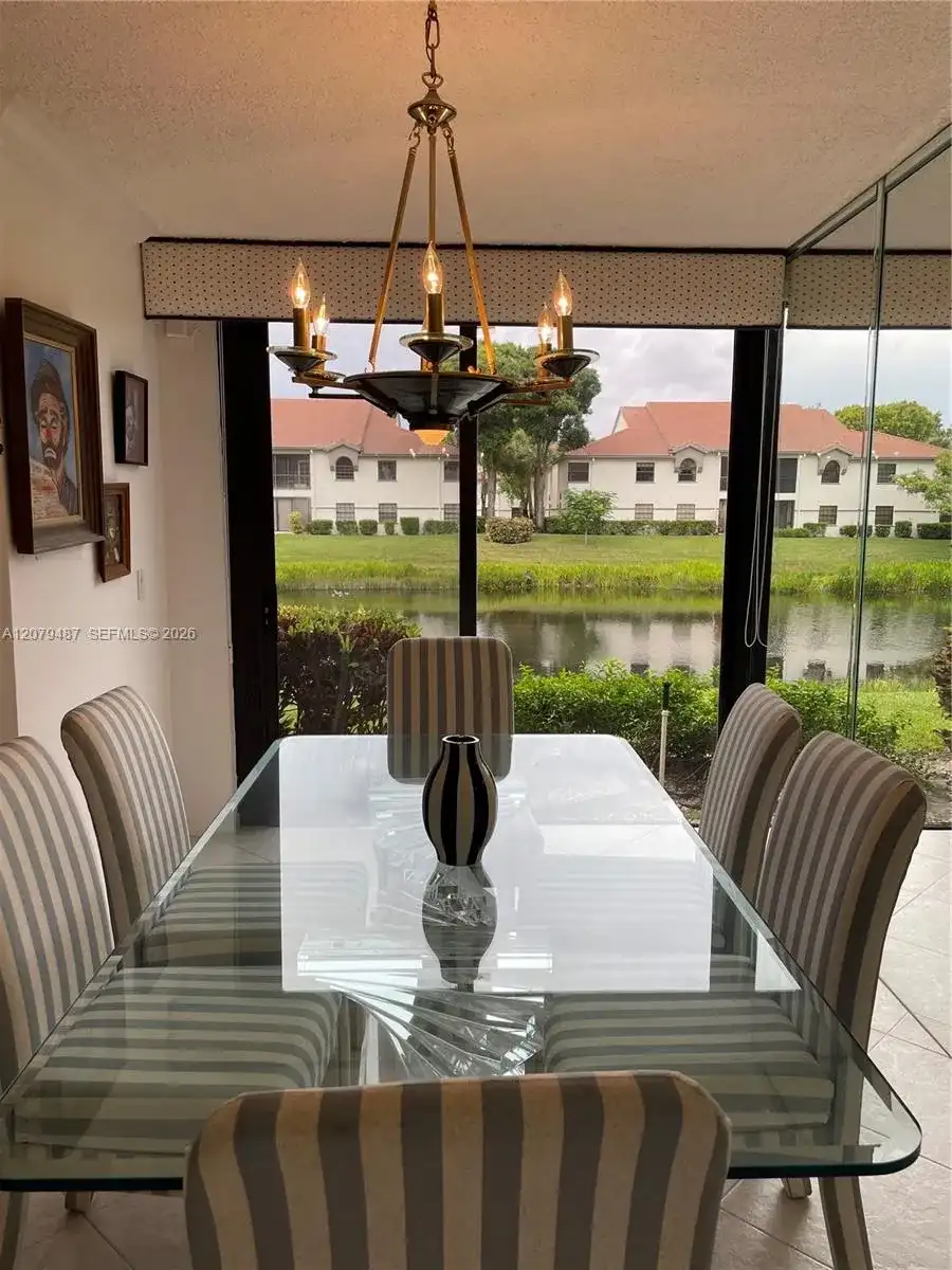 5291 Europa Dr # C, Boynton Beach FL 33437