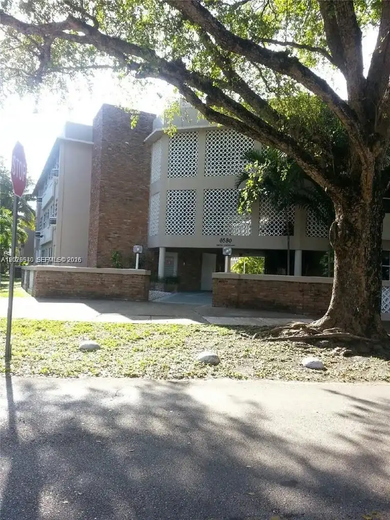6580 Santona St # A3, Coral Gables FL 33146