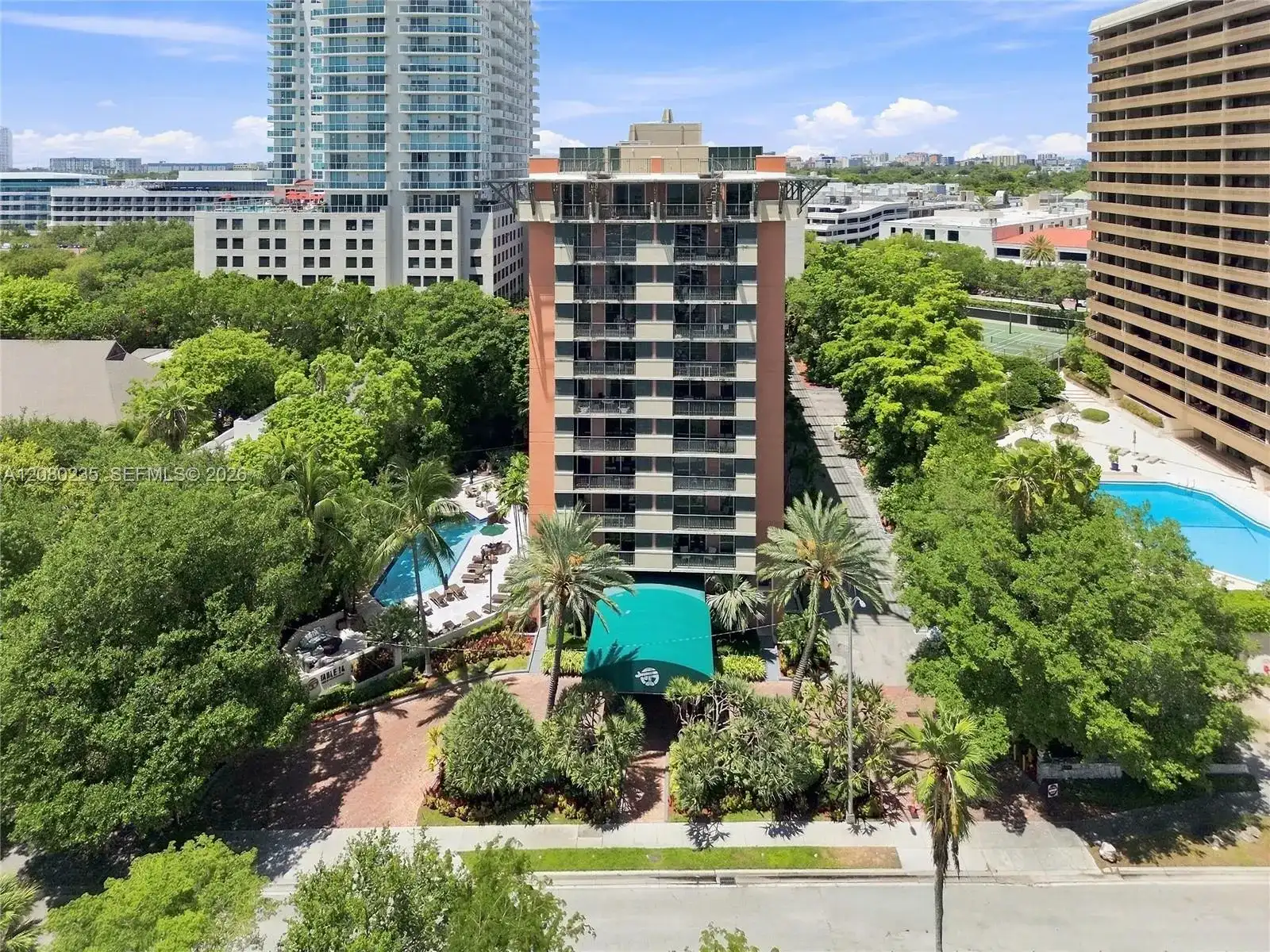 2951 S Bayshore Dr # 305, Miami FL 33133