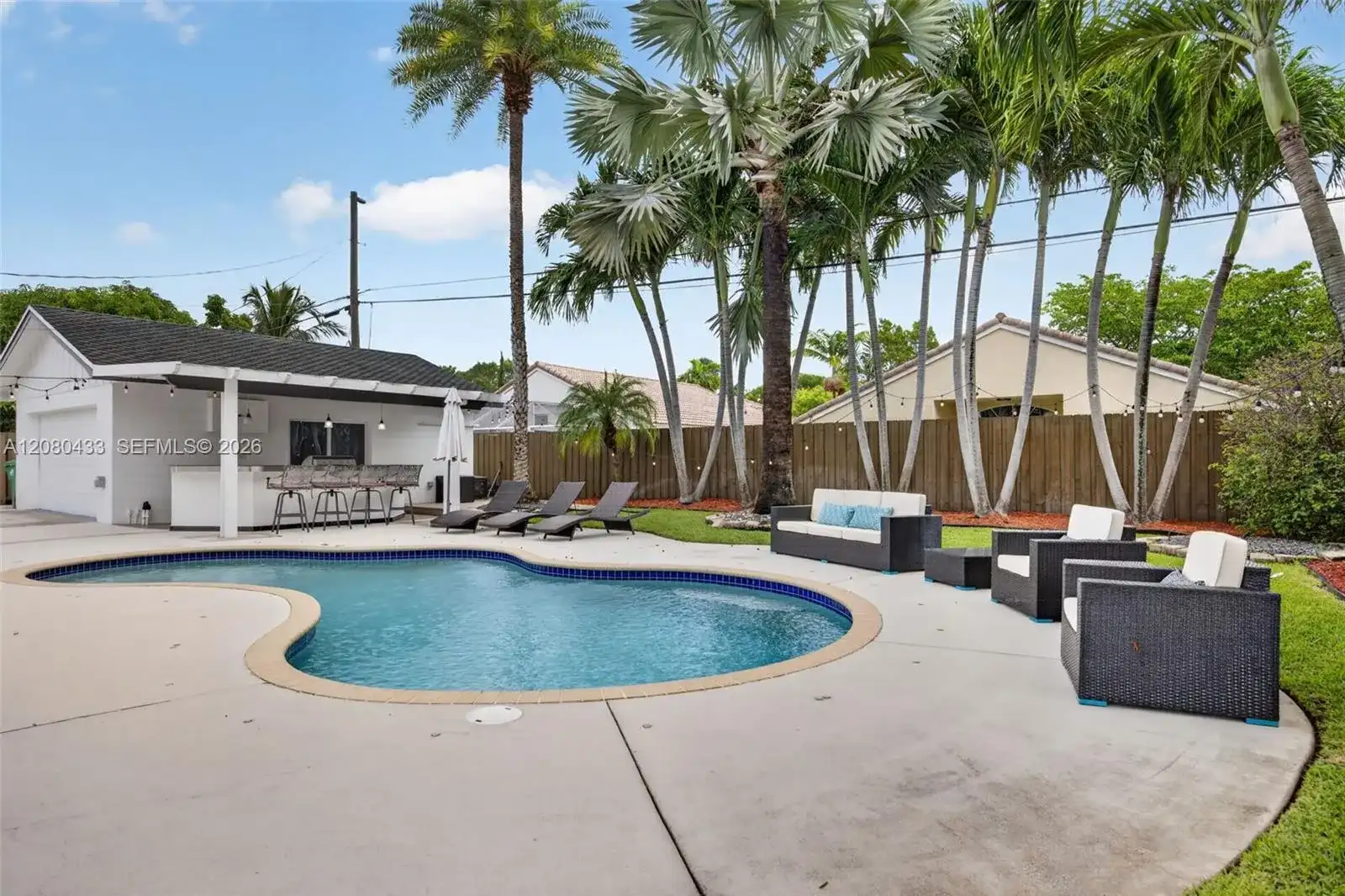 18211 SW 95th Ct, Palmetto Bay FL 33157