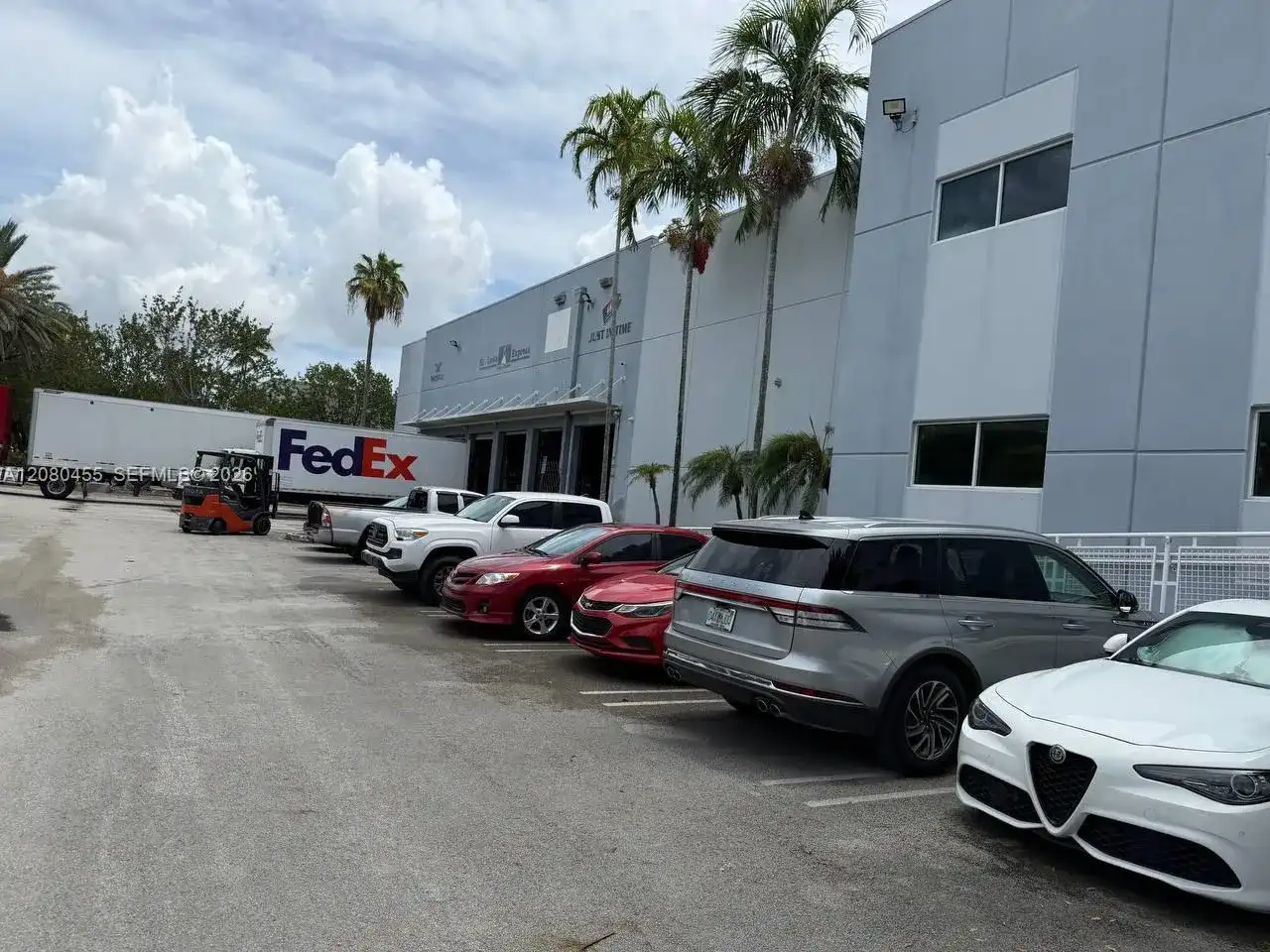 11450 NW 34th St # 100, Doral FL 33178