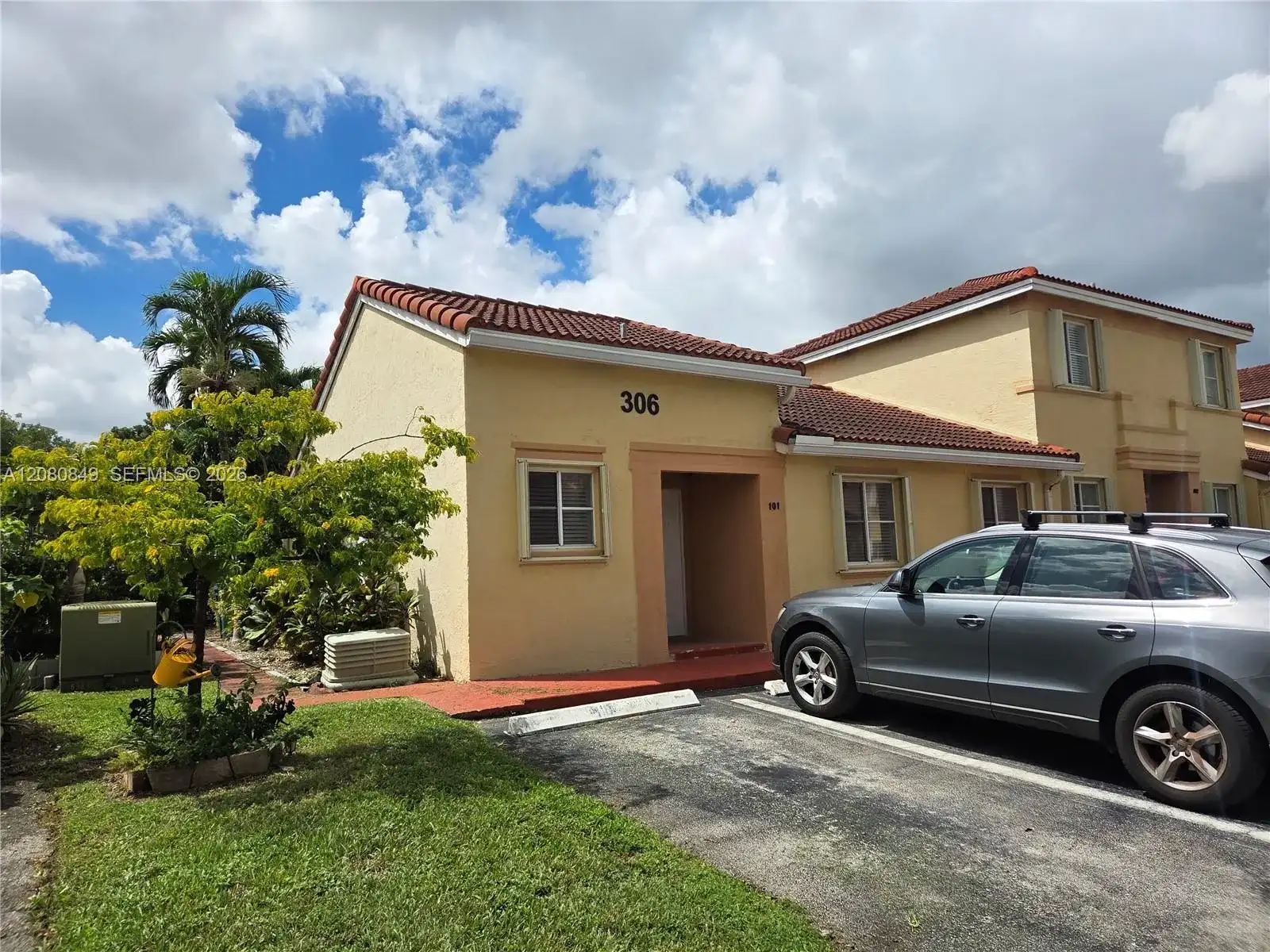 306 NW 114th Ave # 101, Sweetwater FL 33172