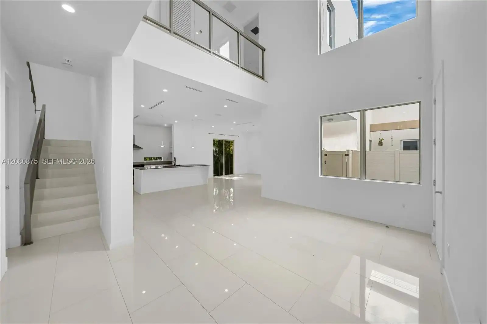 3253 Mcdonald St # 3253, Miami FL 33133