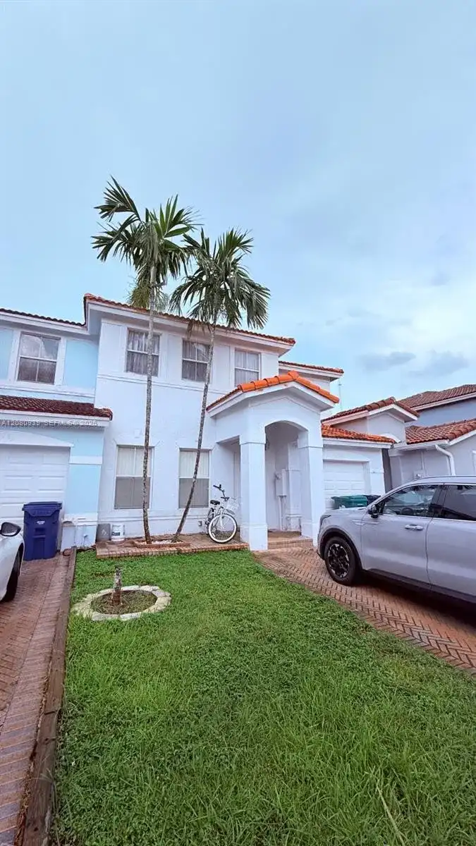 4729 SW 163rd Pl, Miami FL 33185