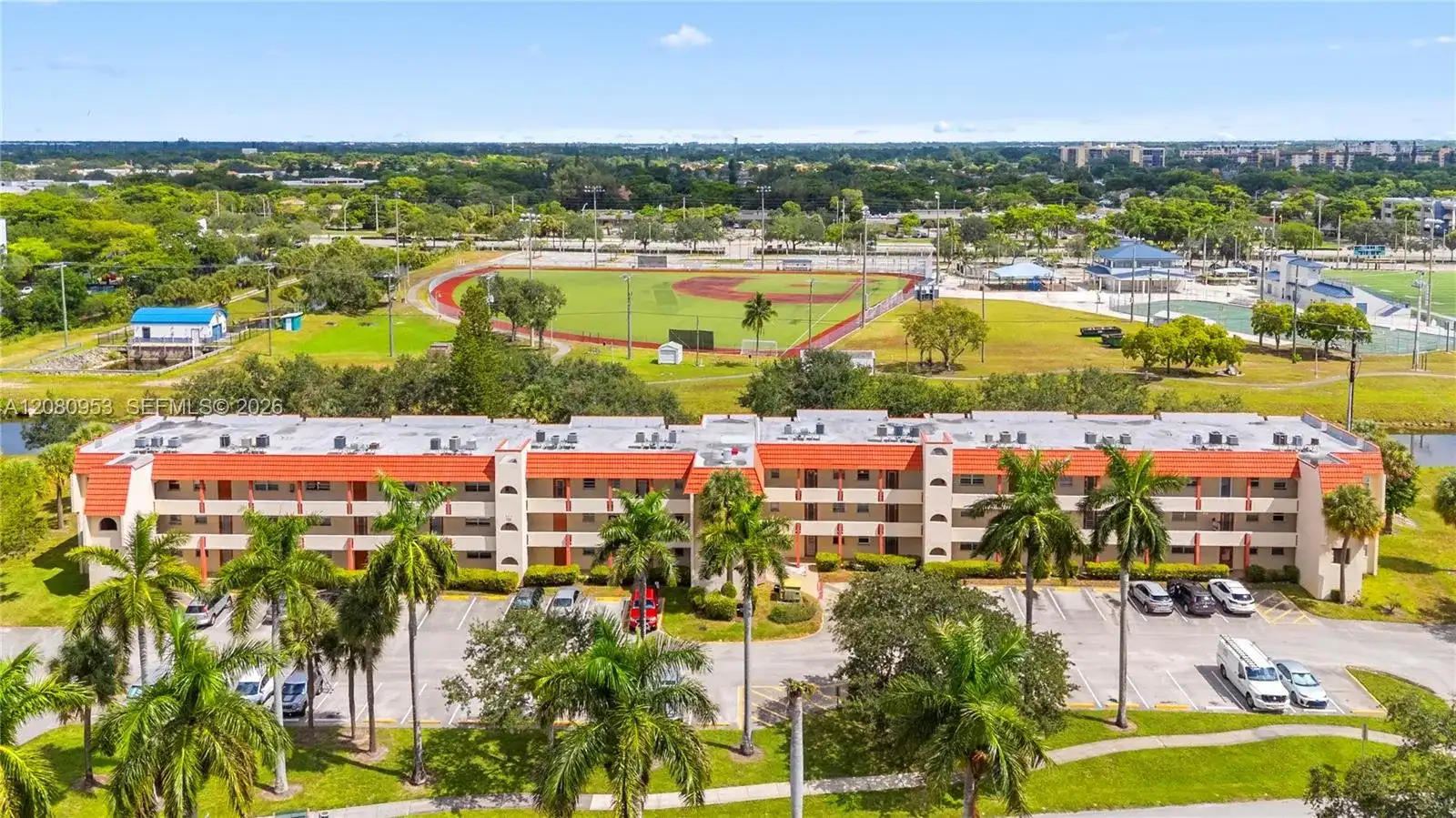 7891 N Sunrise Lakes Dr # 305, Sunrise FL 33322