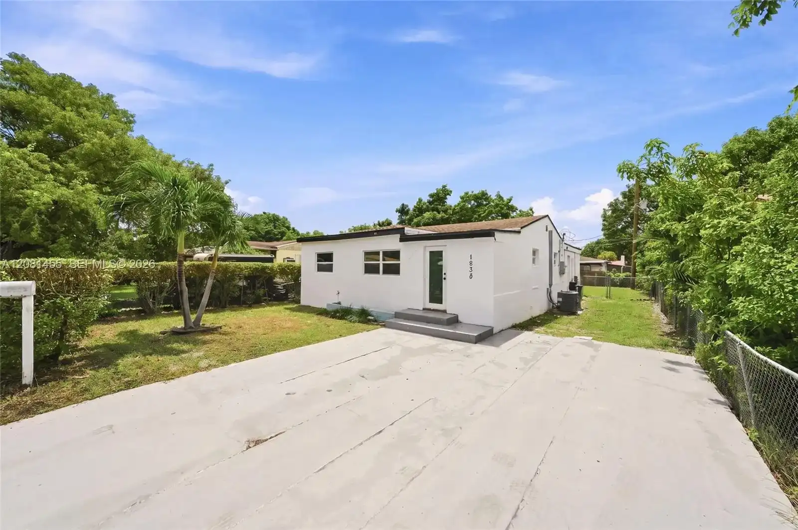 1838 NW 57th St, Miami FL 33142