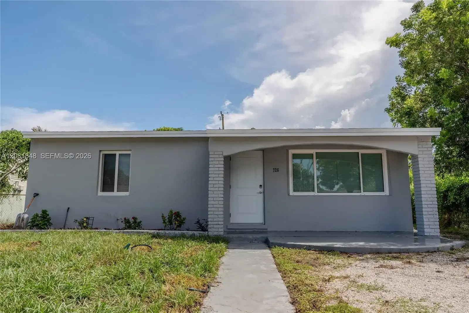 726 56th St, West Palm Beach FL 33407