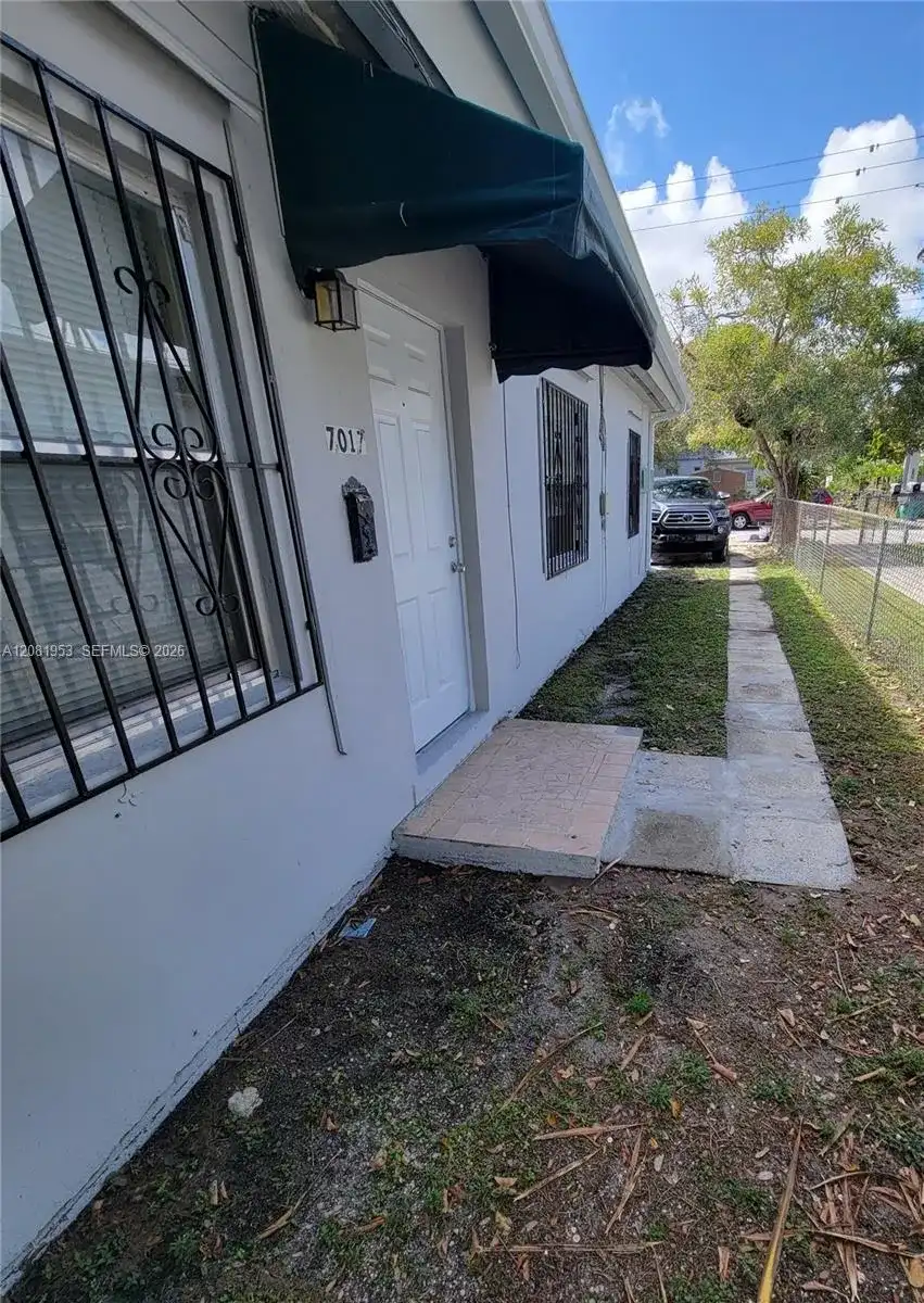 7015 NW 4th Ct # 7017, Miami FL 33150