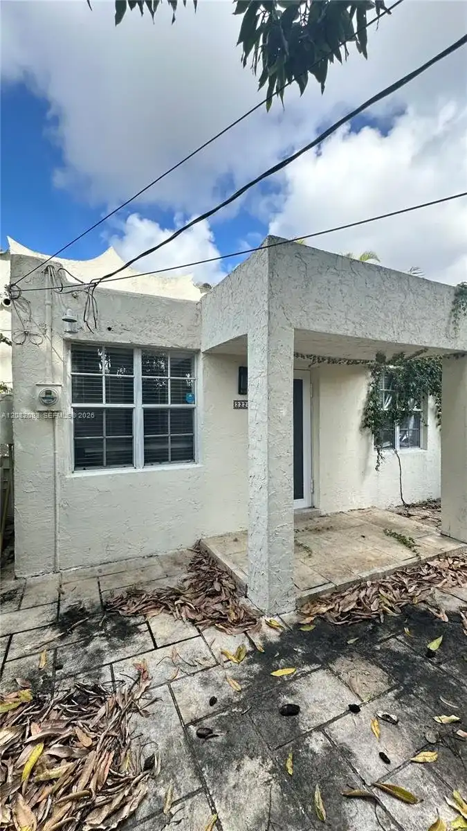 2228 SW 58th Ct, Miami FL 33155