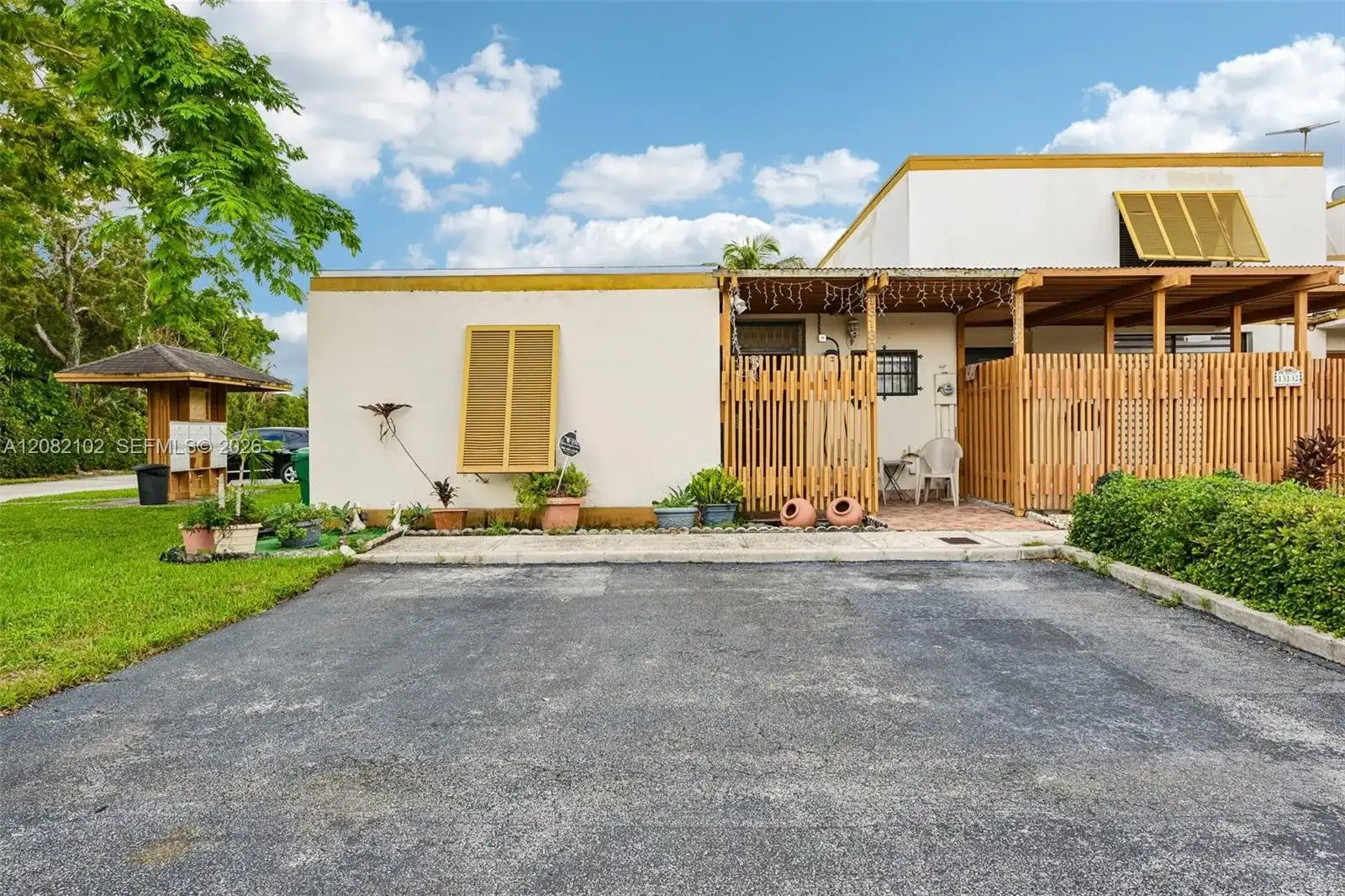 13130 SW 15th Ln, Miami FL 33184