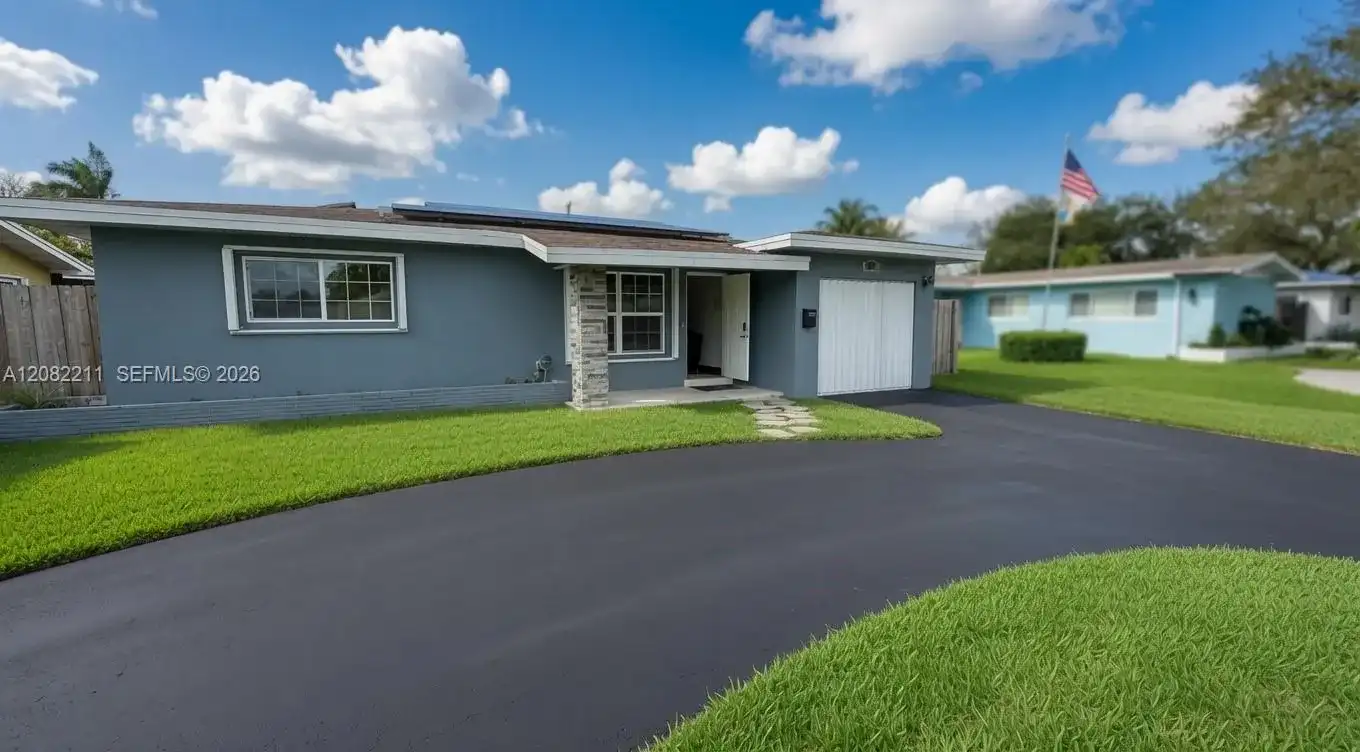 934 N 32nd Ave, Hollywood FL 33021
