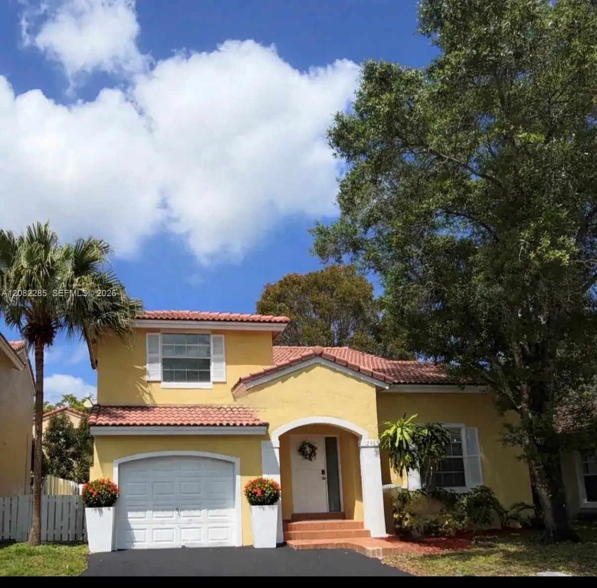 1246 NW 125th Ter, Sunrise FL 33323