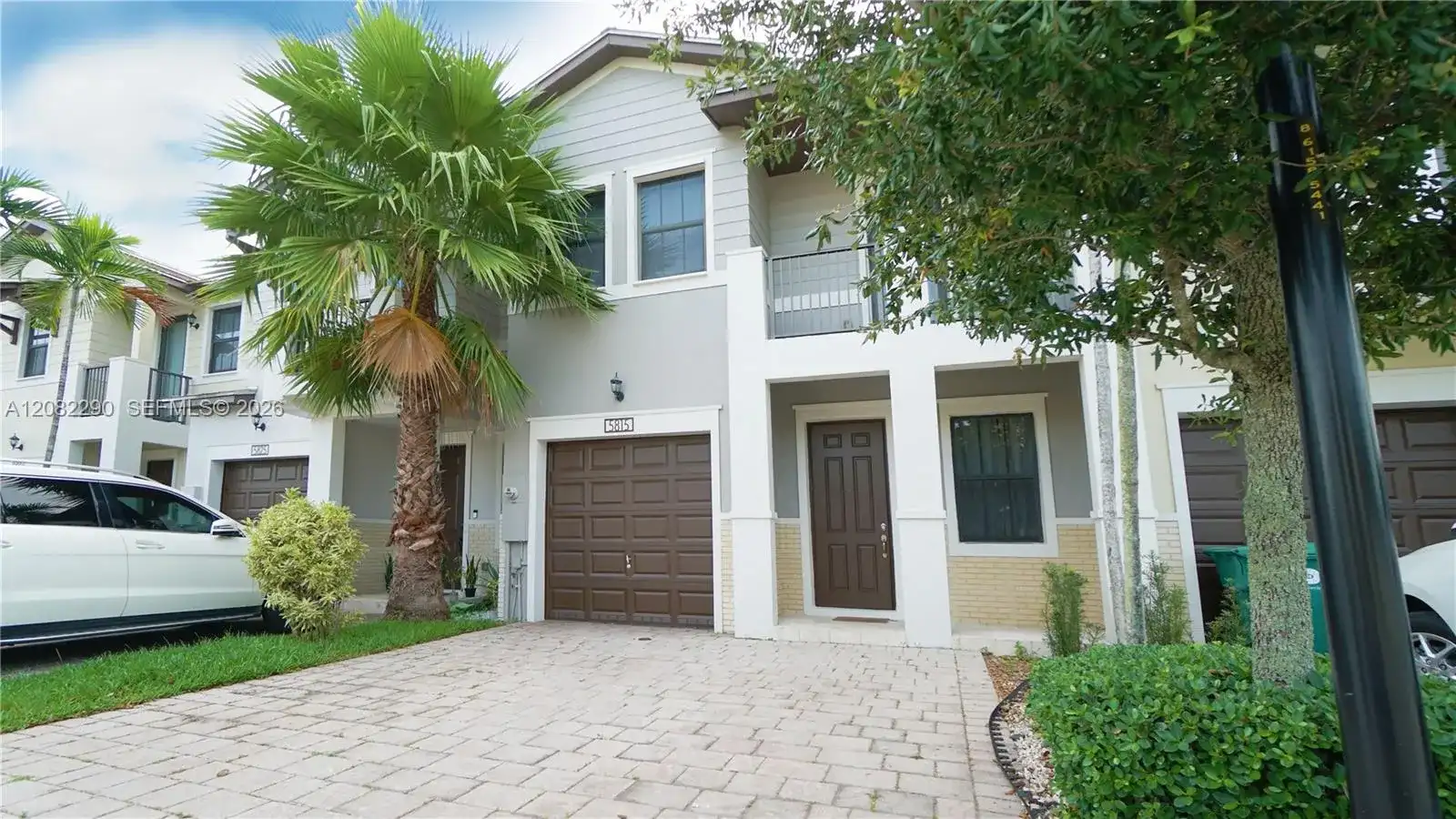 5815 NW 104th Path, Doral FL 33178